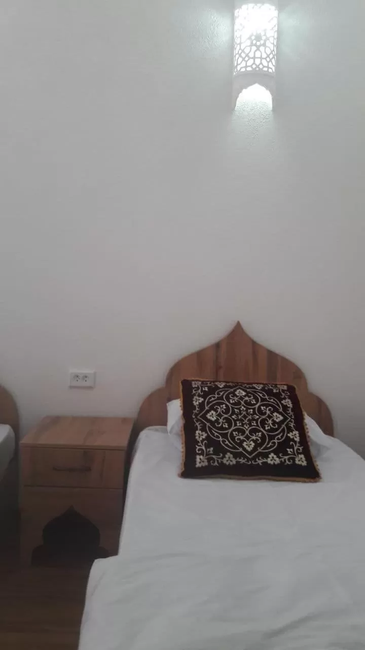 Bed in Naqshband