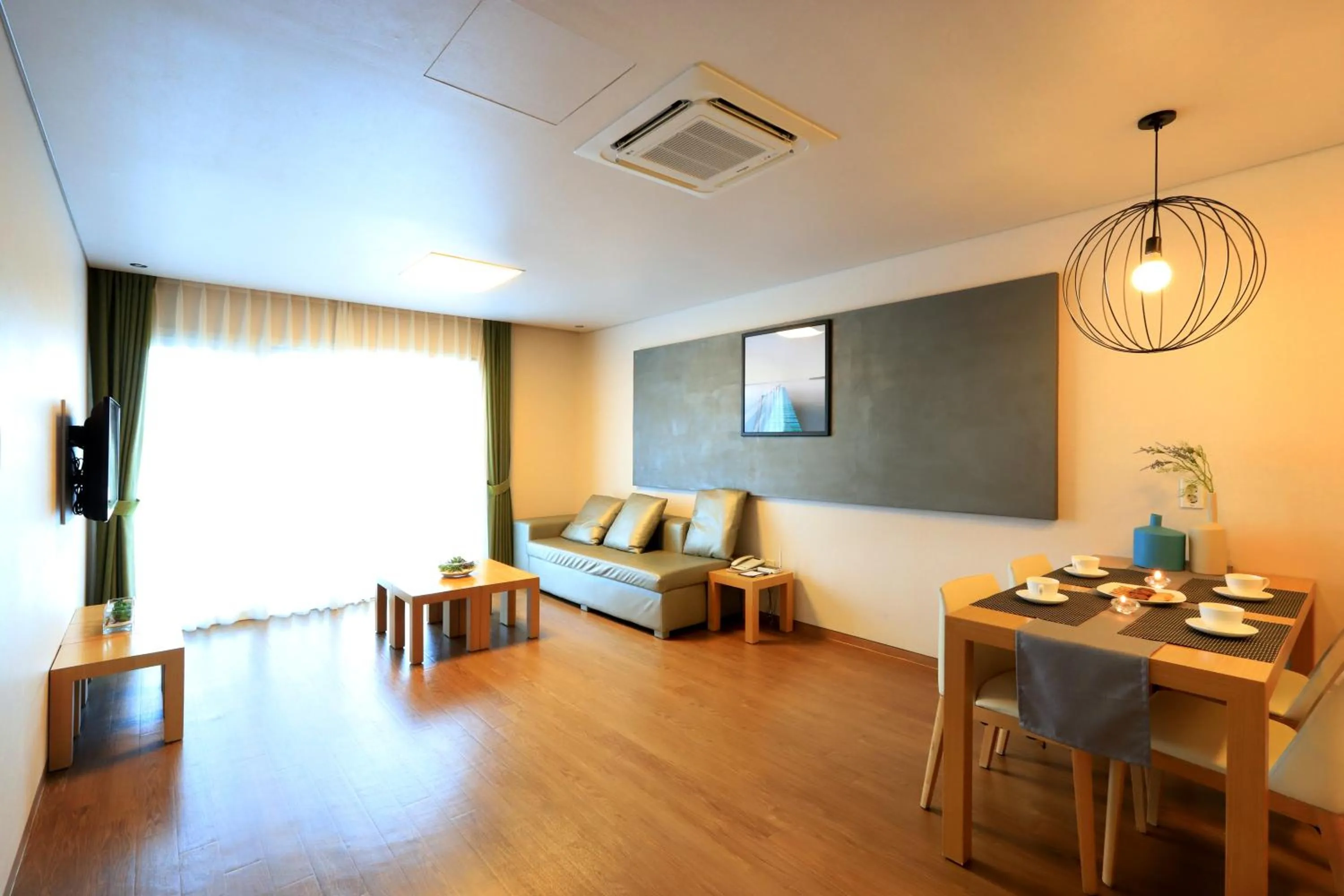 TV and multimedia in Y Resort Jeju