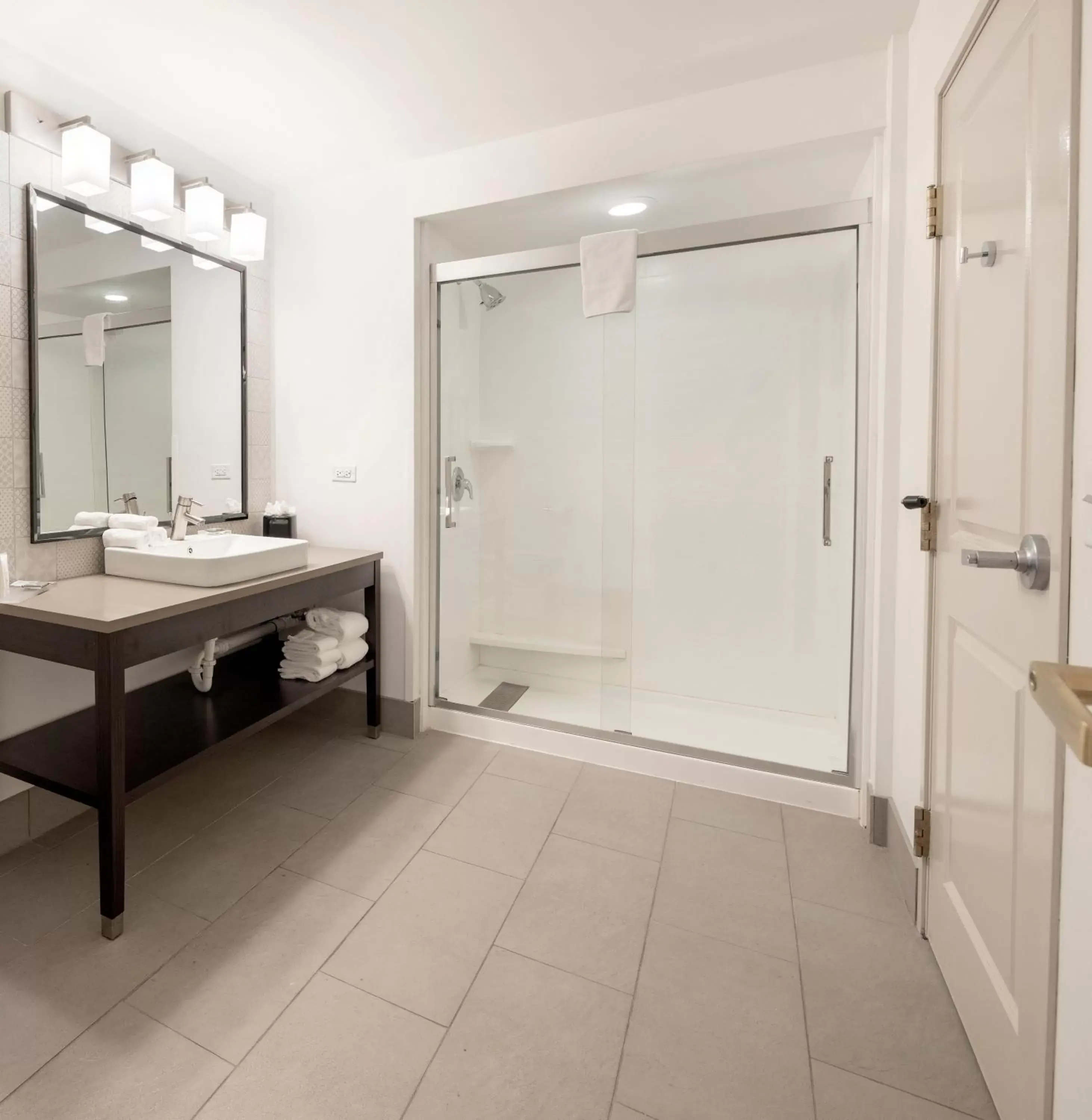 Extended Stay King Suite with Sofa Bed - Non-Smoking in Country Inn & Suites by Radisson, Tinley Park, IL Extended Stay King Suite with Sofa Bed - Non-Smoking in Country Inn & Suites by Radisson, Tinley Park, IL