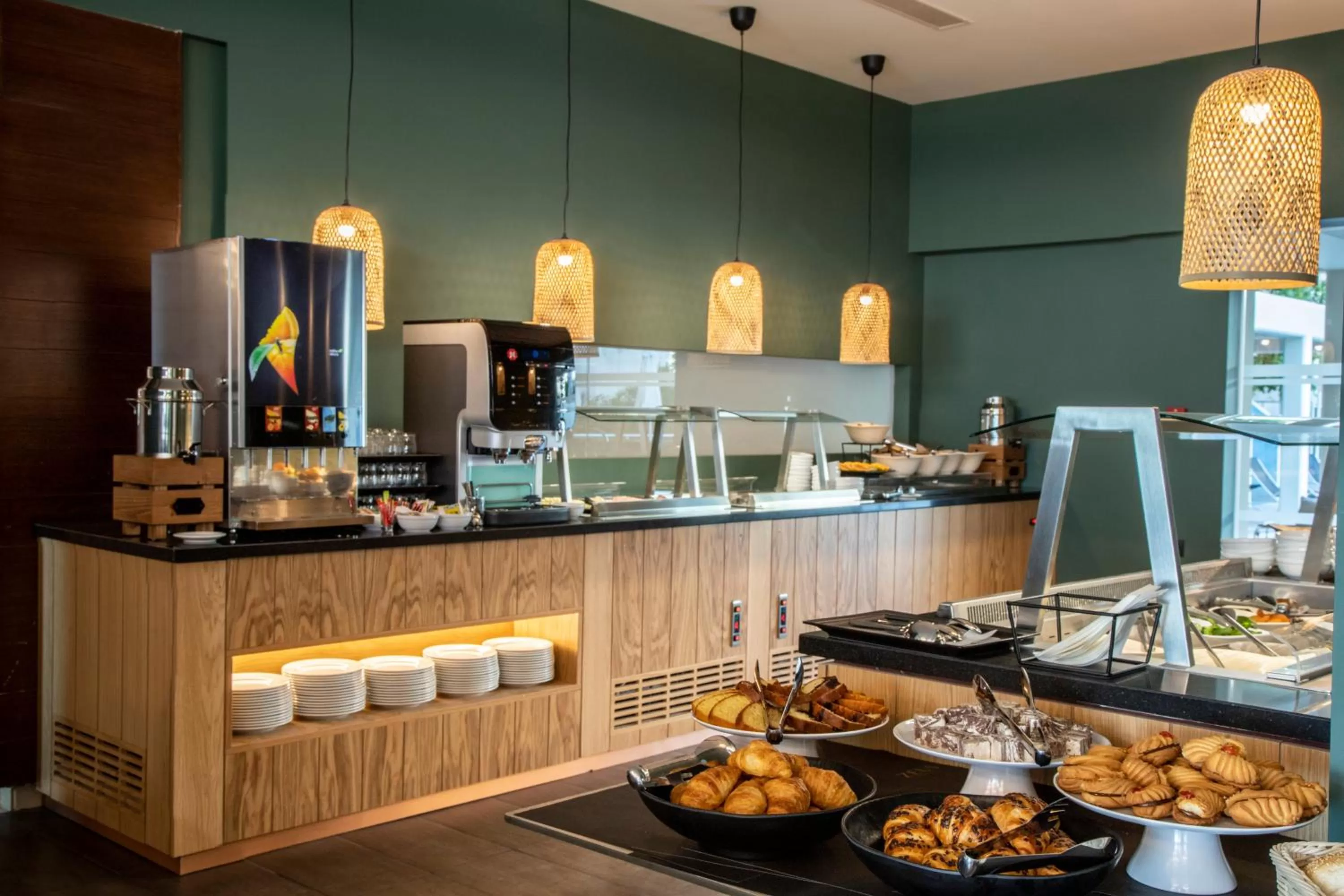 Restaurant/places to eat in KoSea Boutique Hotel