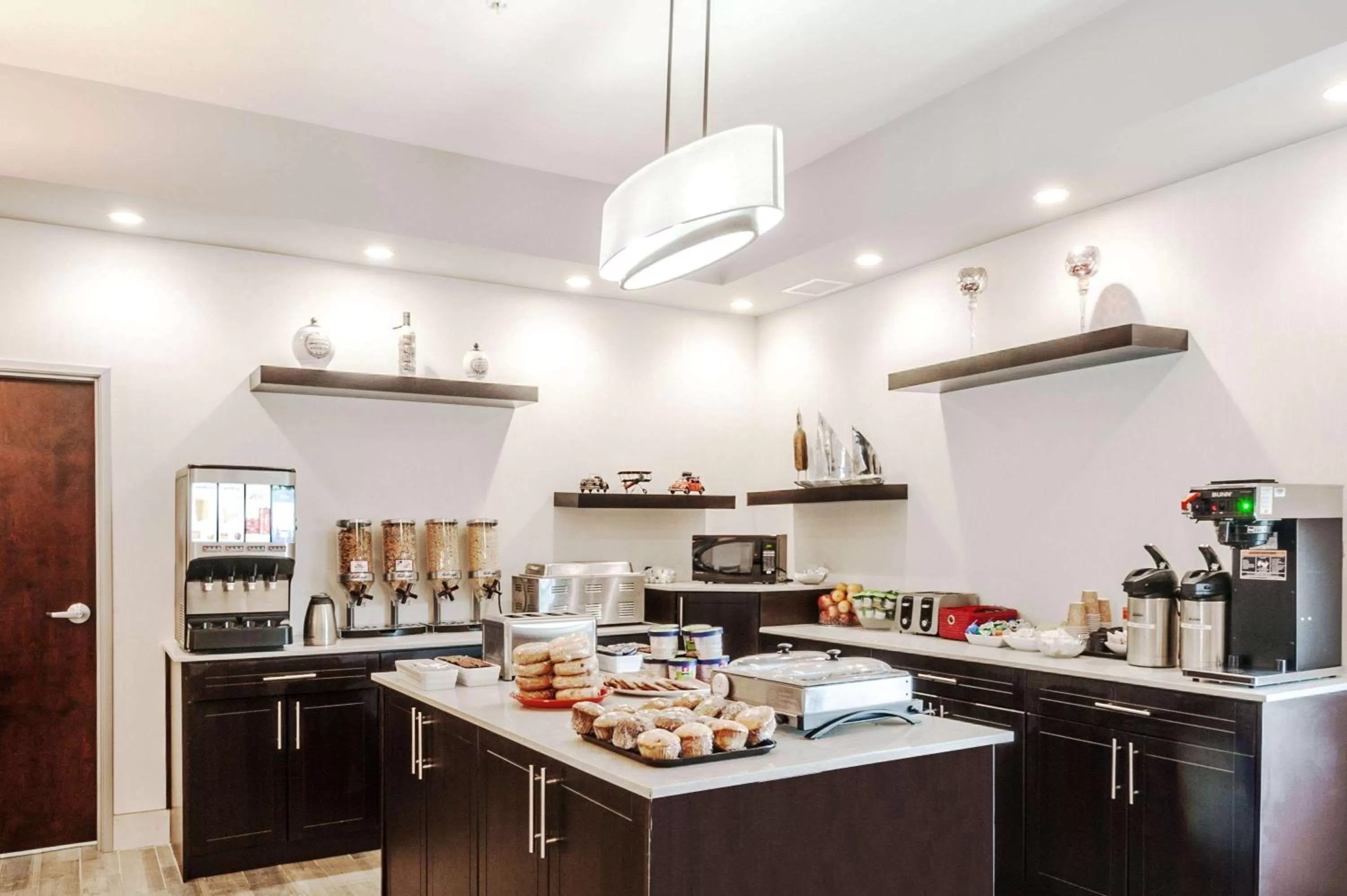 Restaurant/places to eat in Ramada by Wyndham Moose Jaw