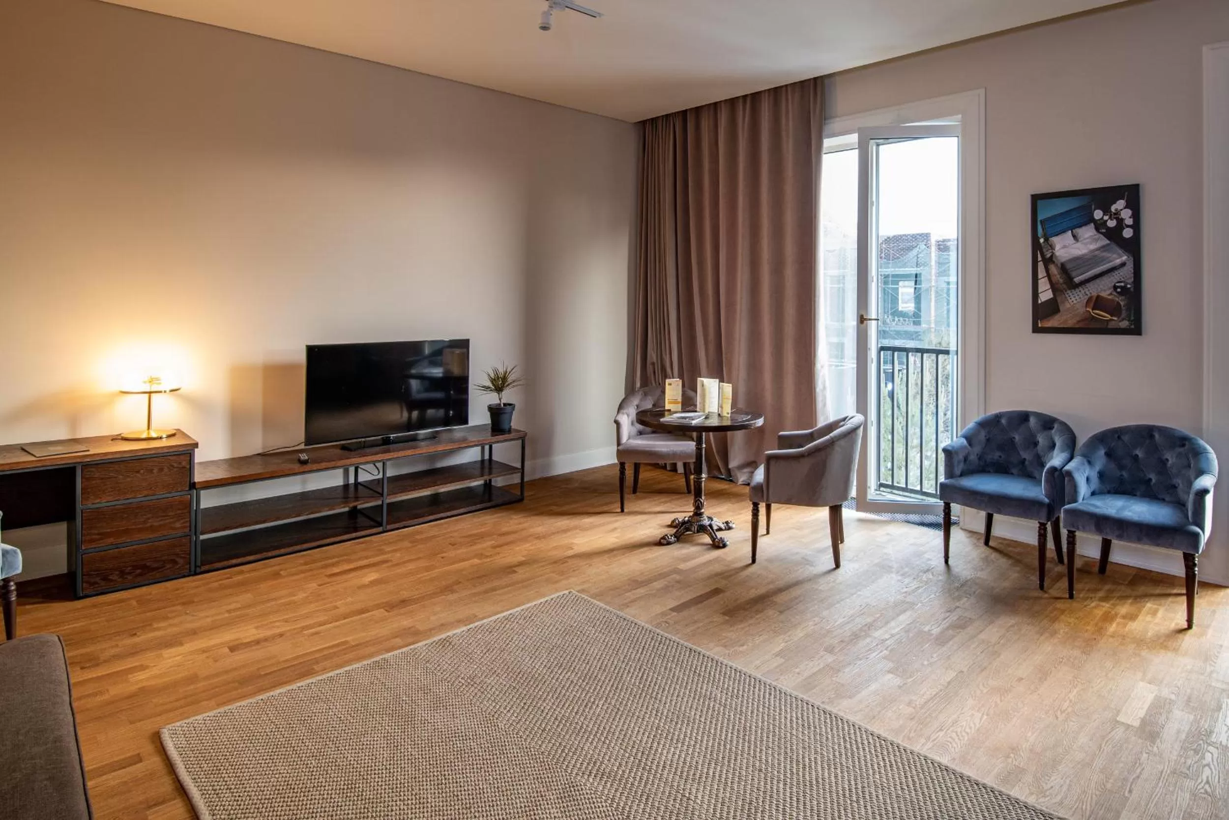 Seating Area in Warm House Apart Hotel