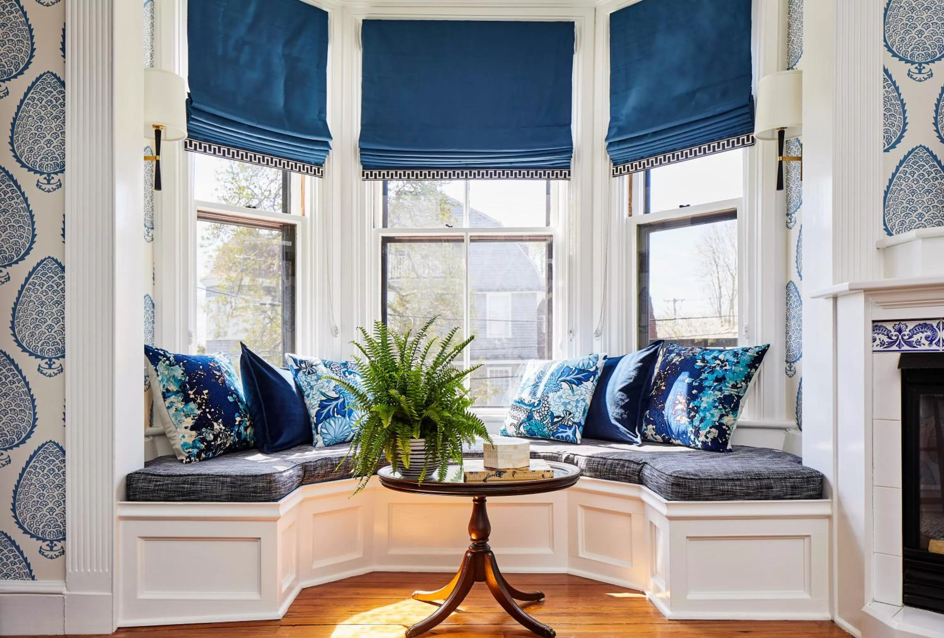 Seating area in The Cliffside Inn