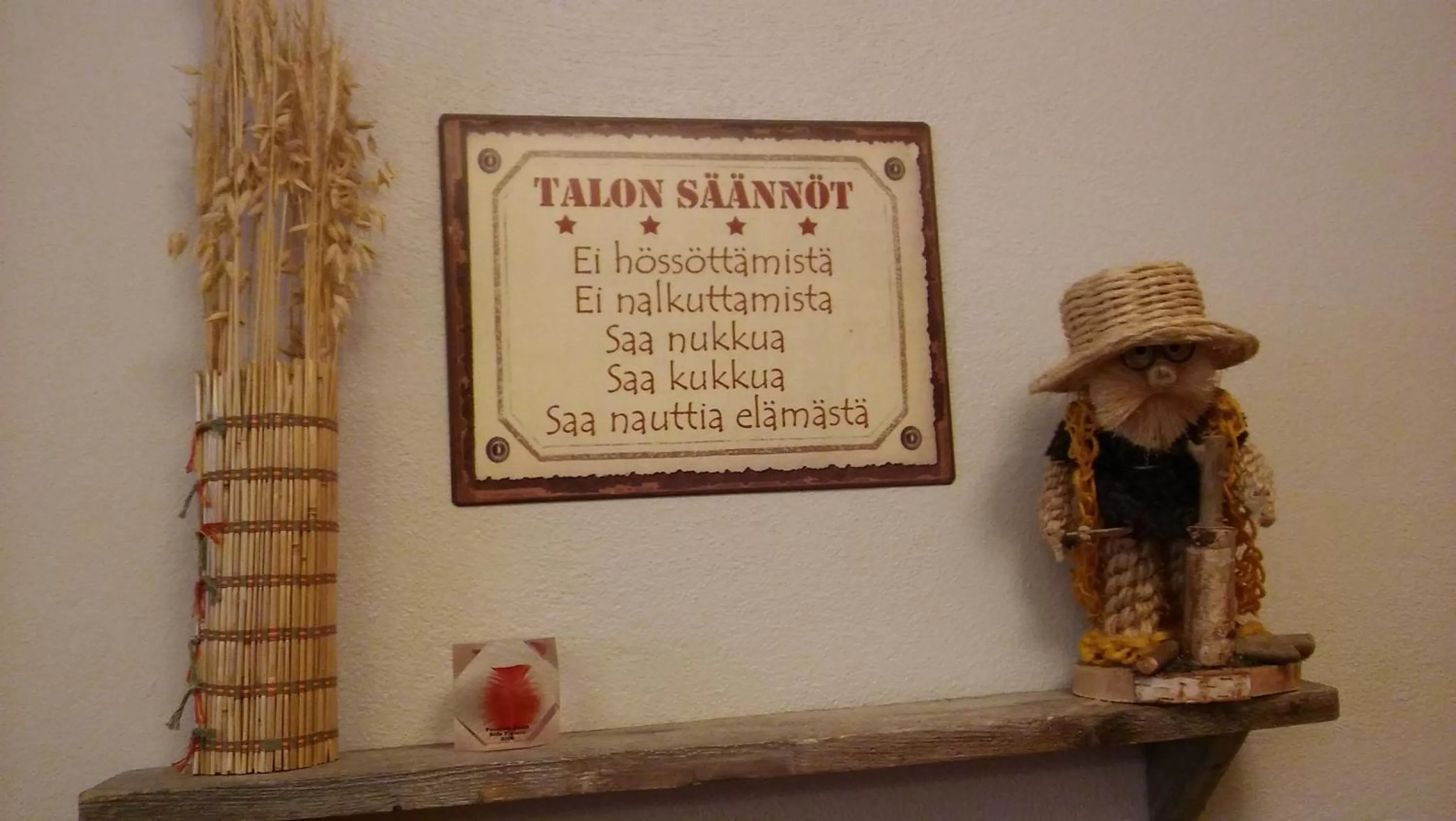 Decorative detail in Matkustajakoti Kuutamo Guesthouse