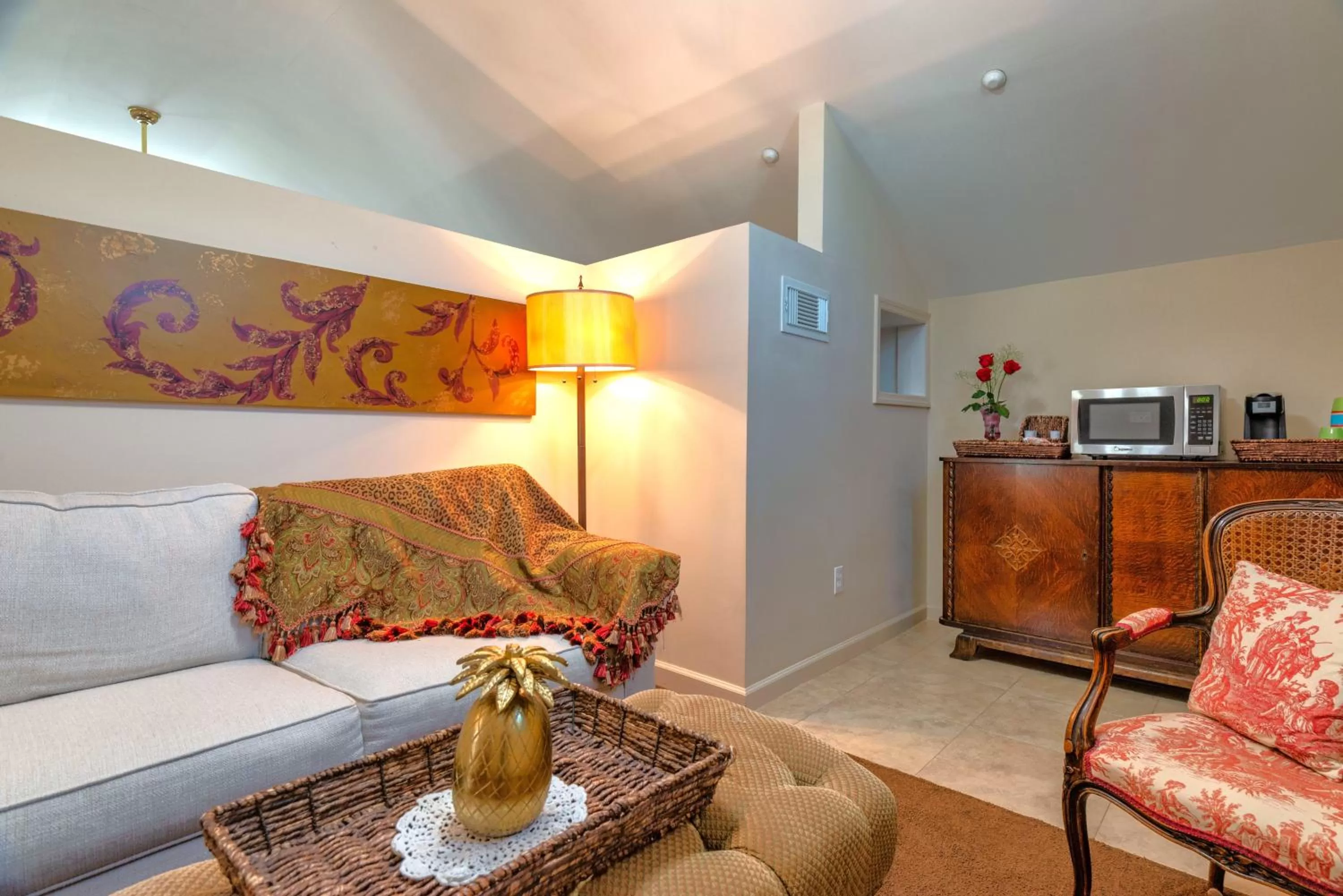 Coffee/tea facilities in Cedar House Inn