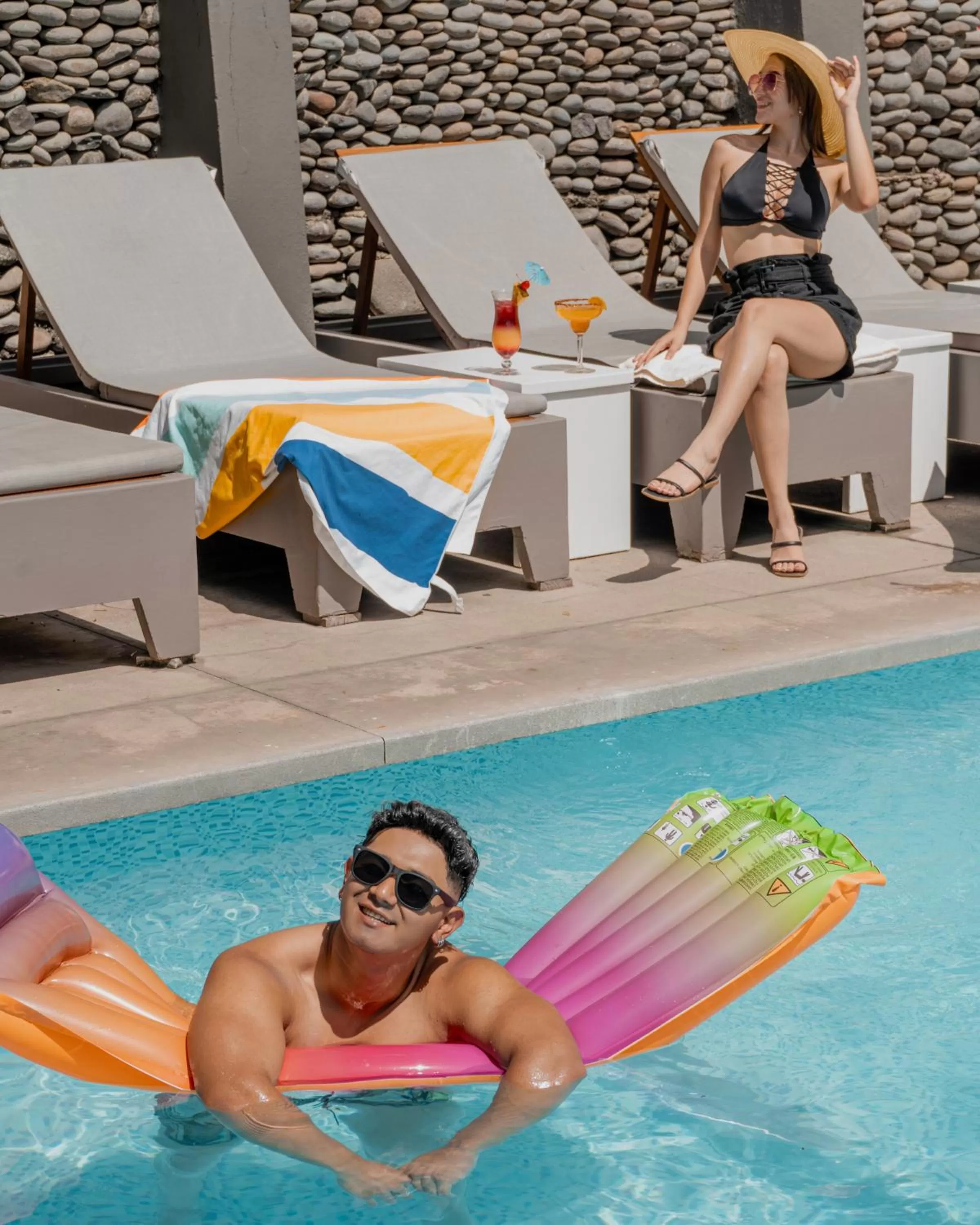 Swimming pool in Hotel Roca Sunzal