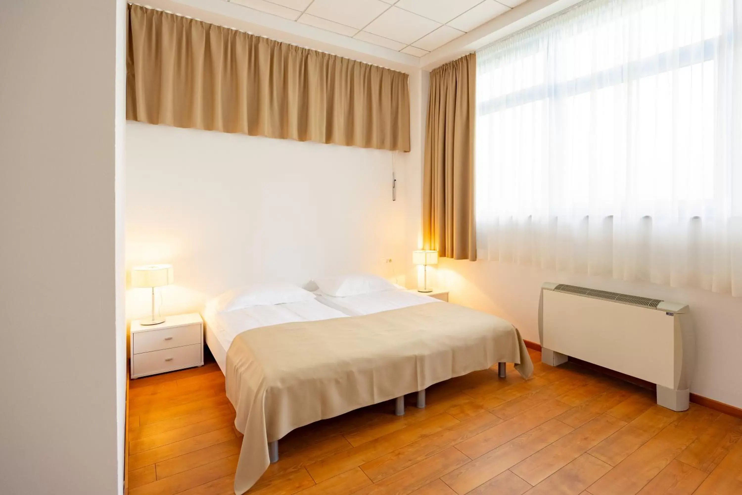 Standard Twin Room with Mountain View - single occupancy in Garni Hotel Azul Standard Twin Room with Mountain View - single occupancy in Garni Hotel Azul