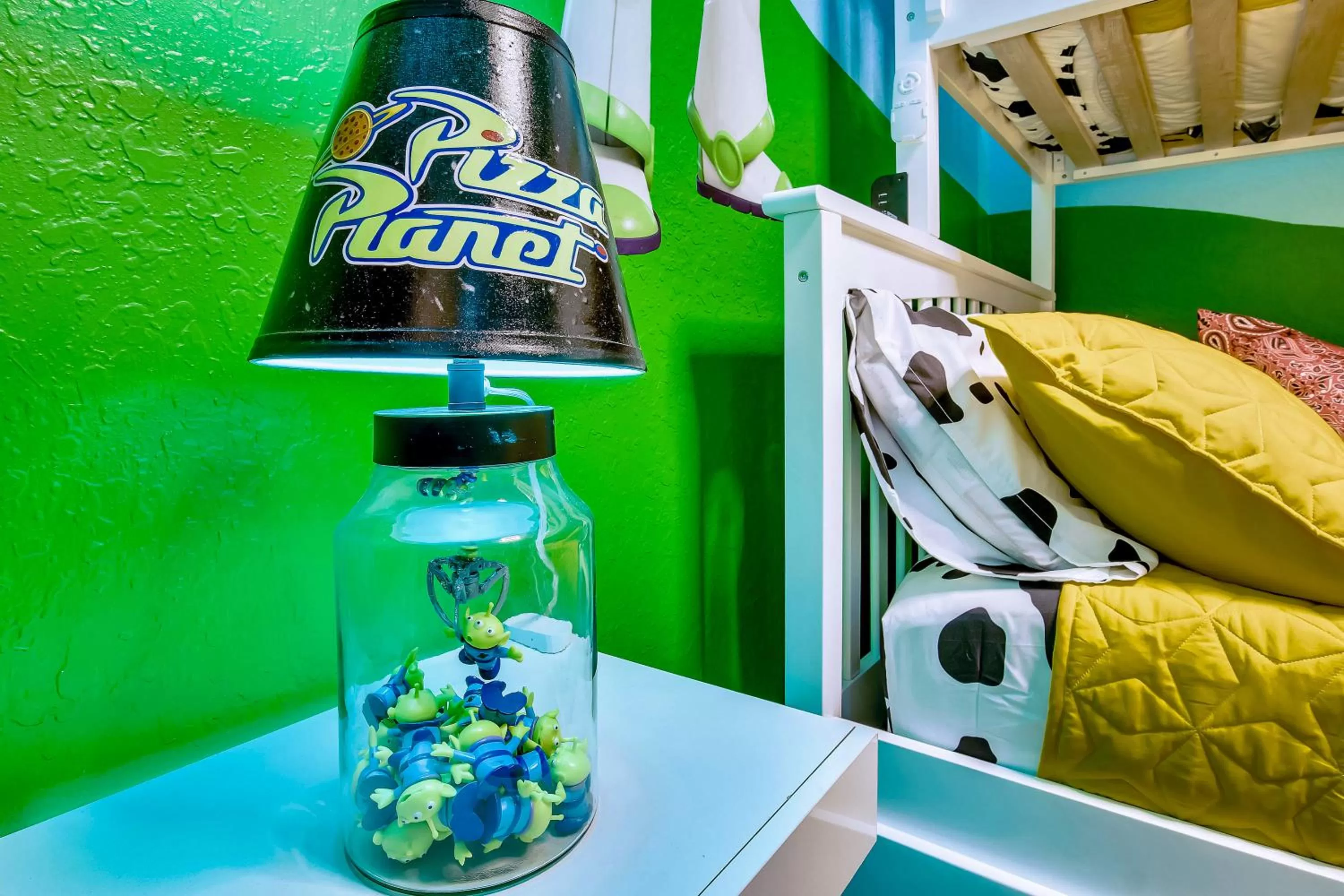 Bedroom, Bed in Magical Adventure Condo w Waterpark near Disney No Resort Fees