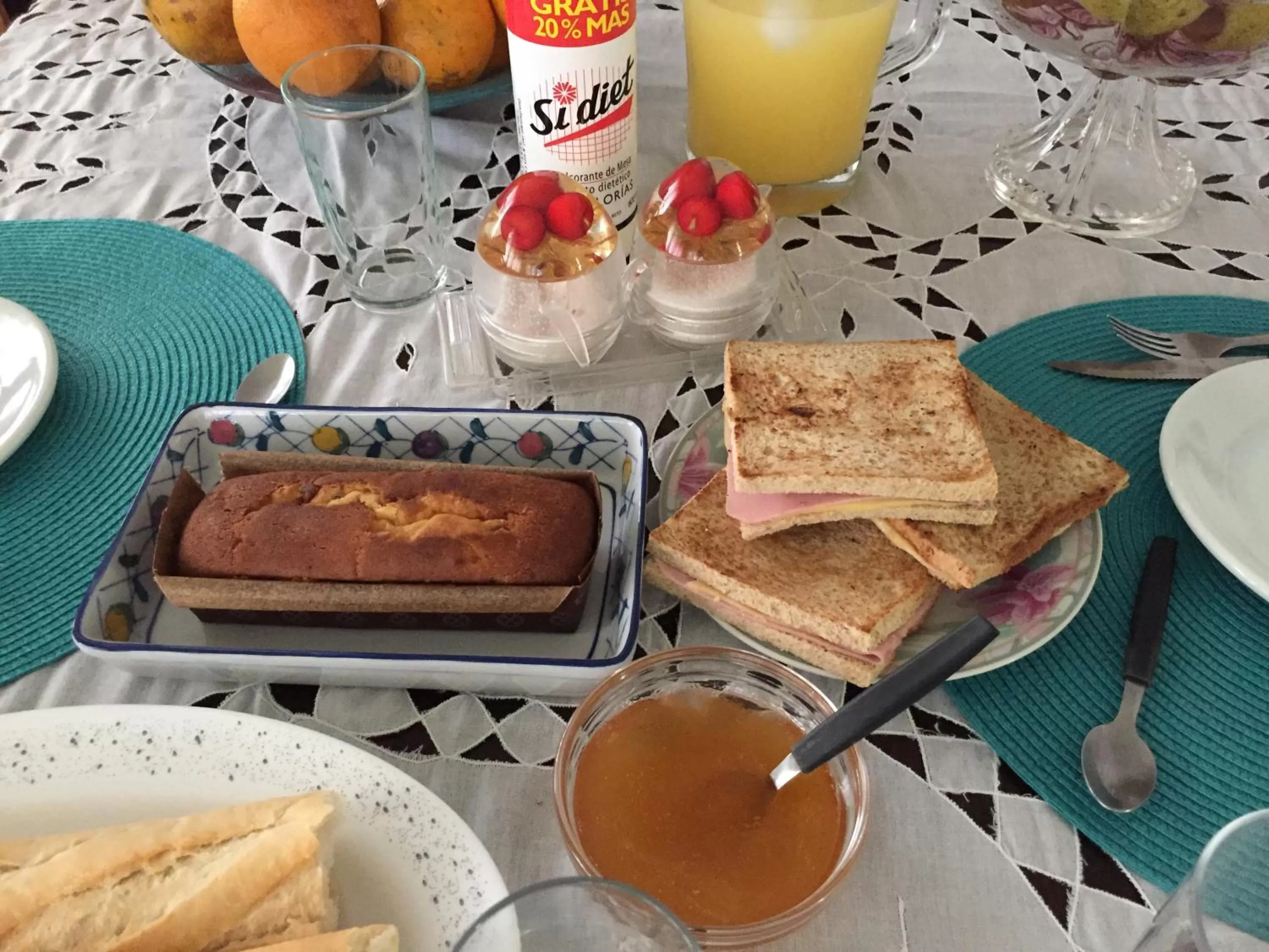 Breakfast in Granados B&B