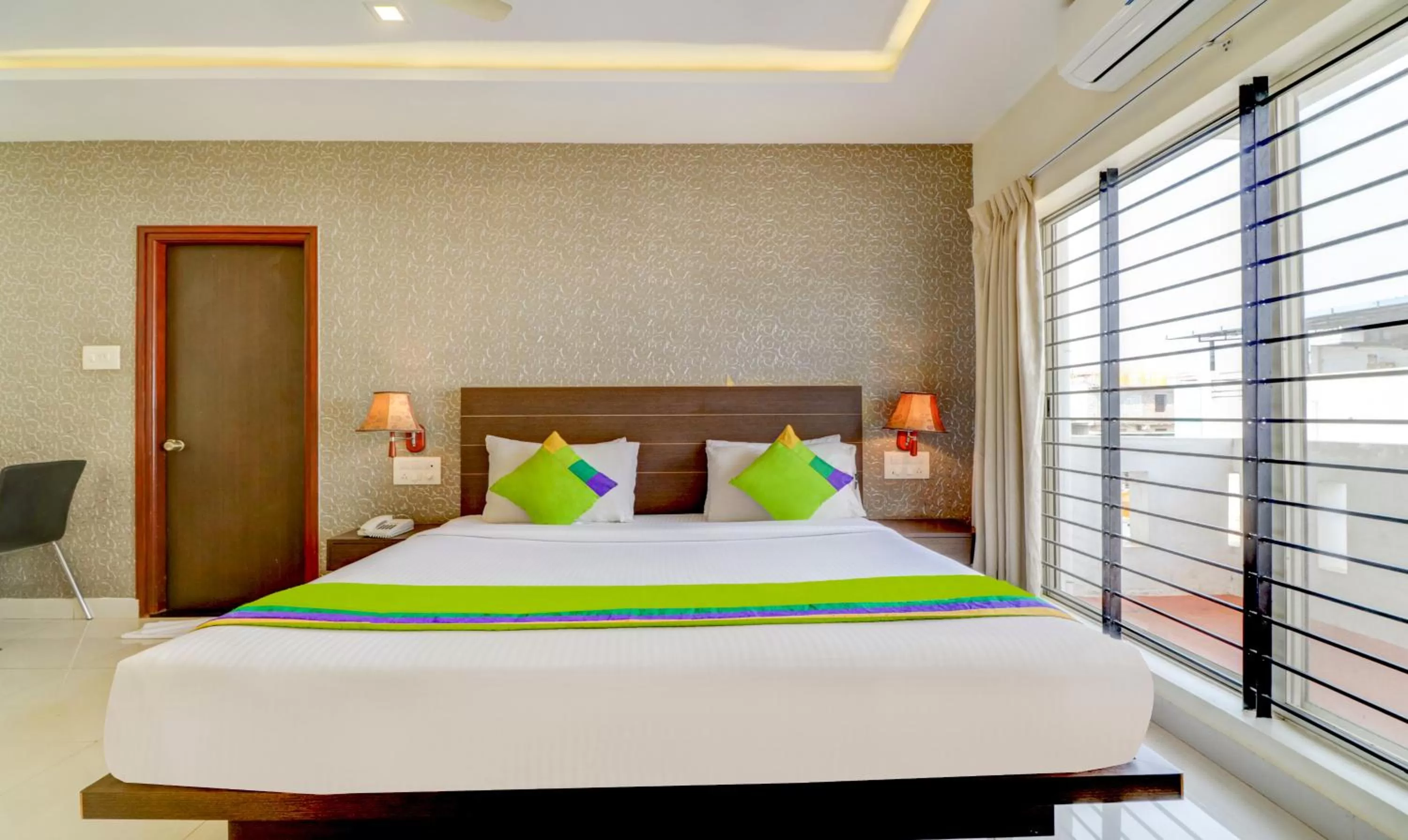 Bed in Treebo Trend Orchid MG Road