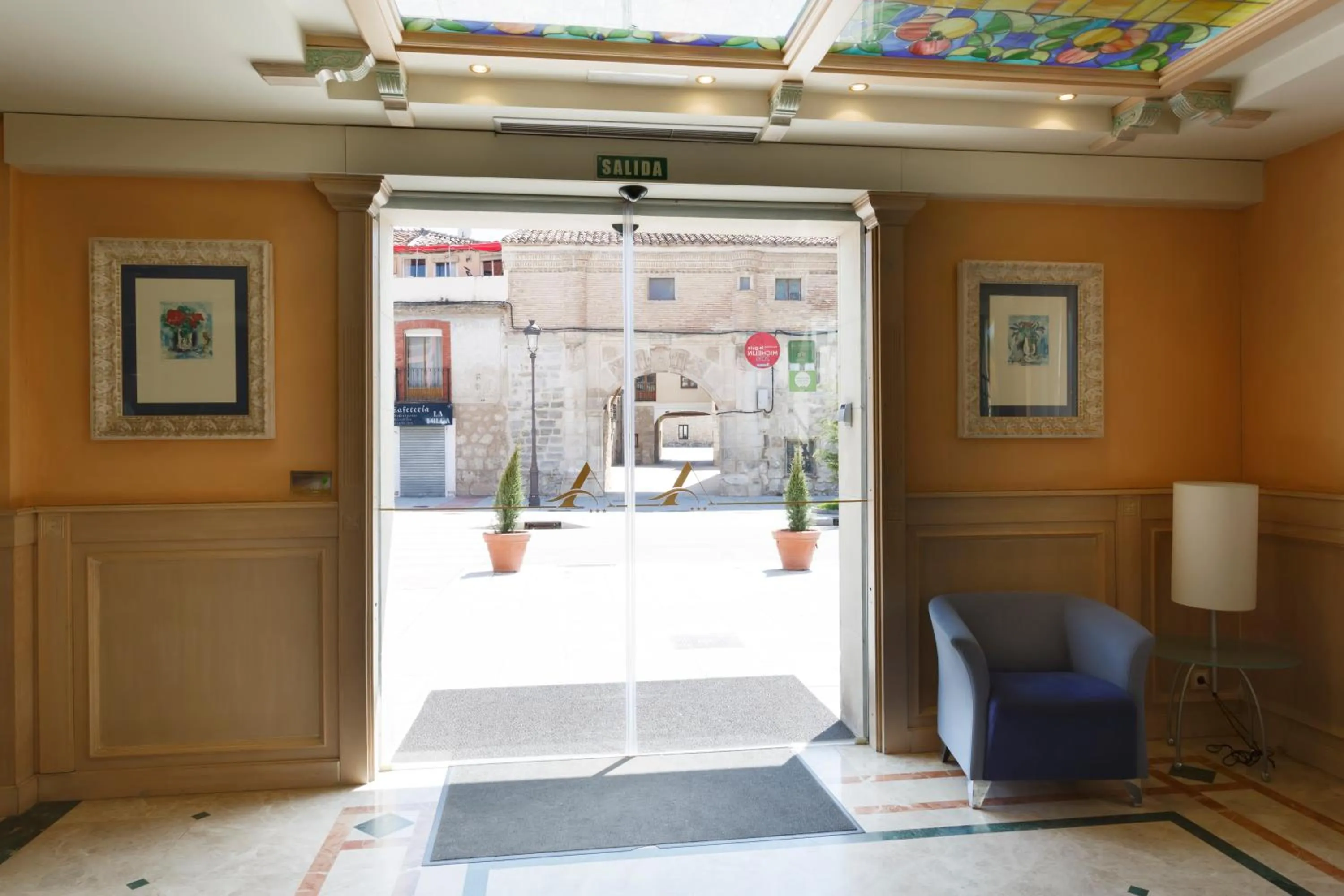 Lobby or reception in Hotel Azofra