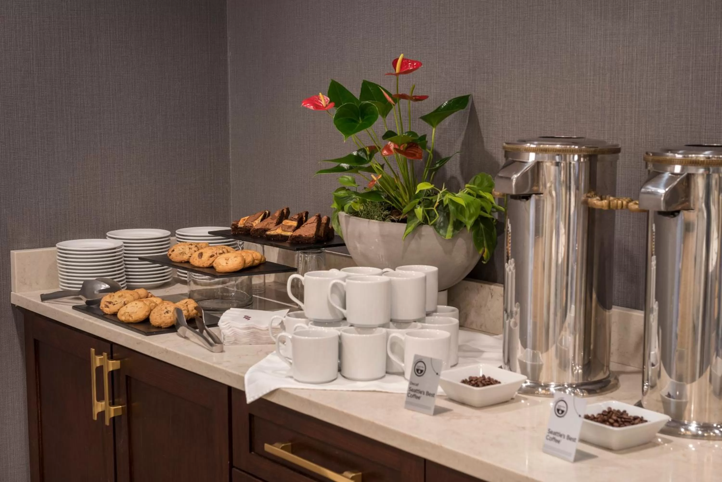 Meeting/conference room in Crowne Plaza Providence-Warwick (Airport) by IHG