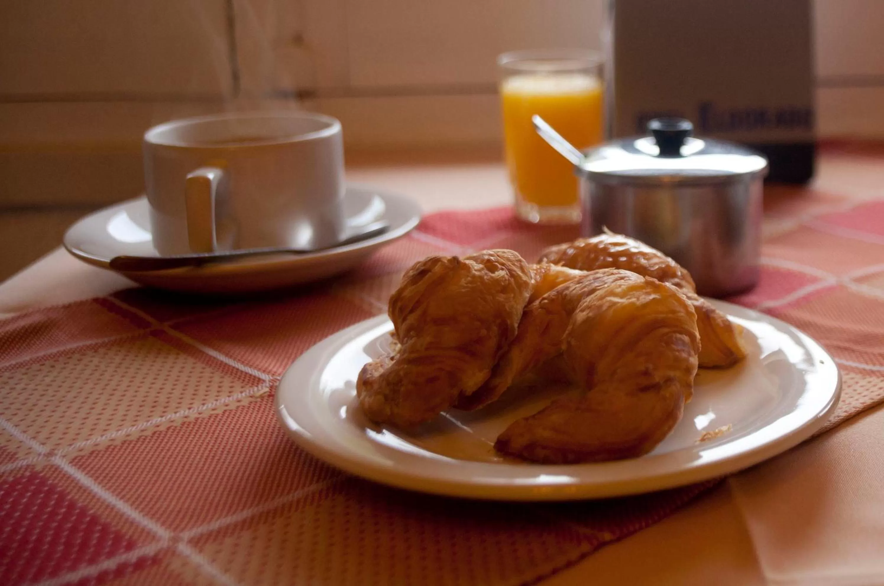 Restaurant/places to eat, Breakfast in Hotel Eldorado