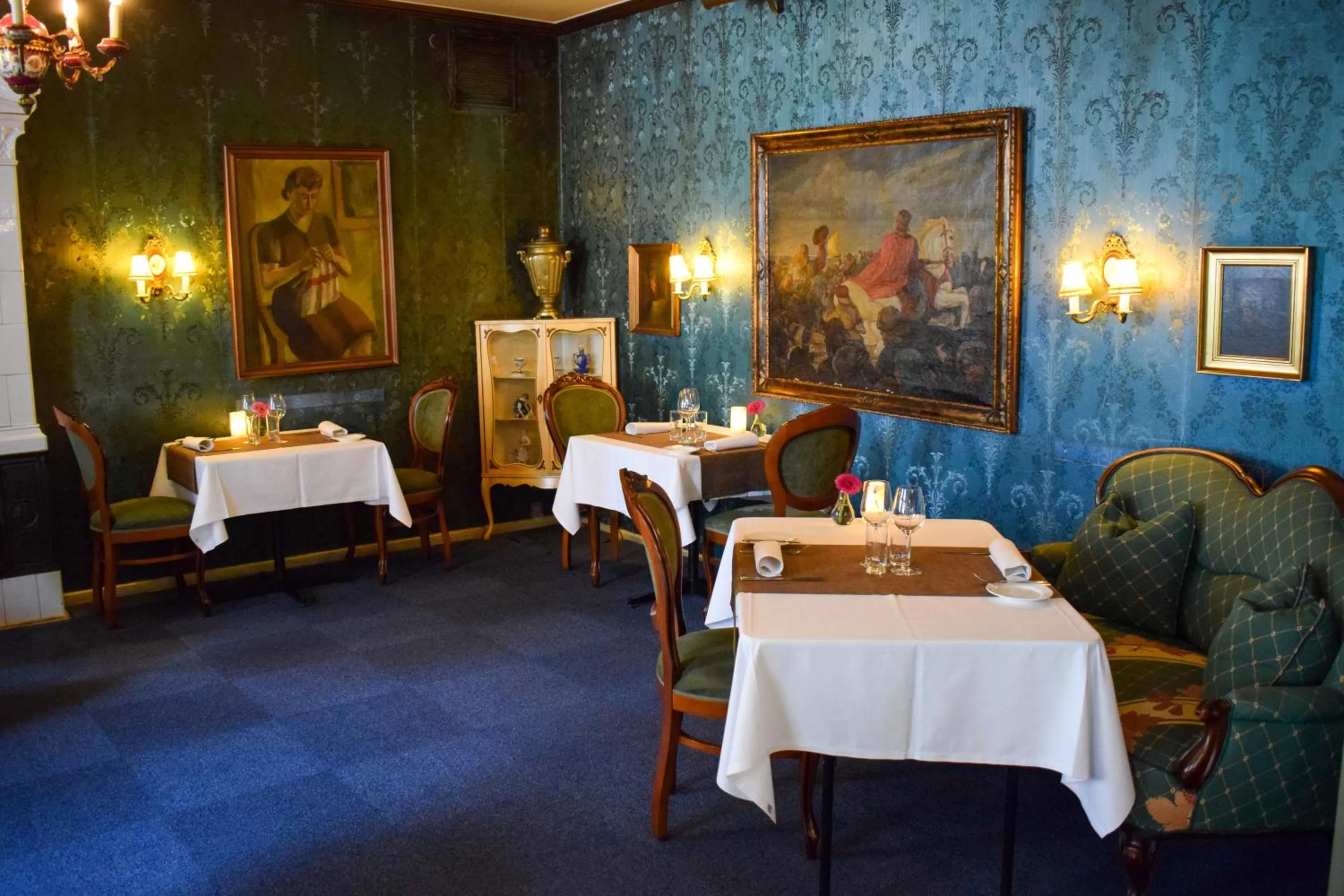 Restaurant/places to eat in Hotel Dagmar