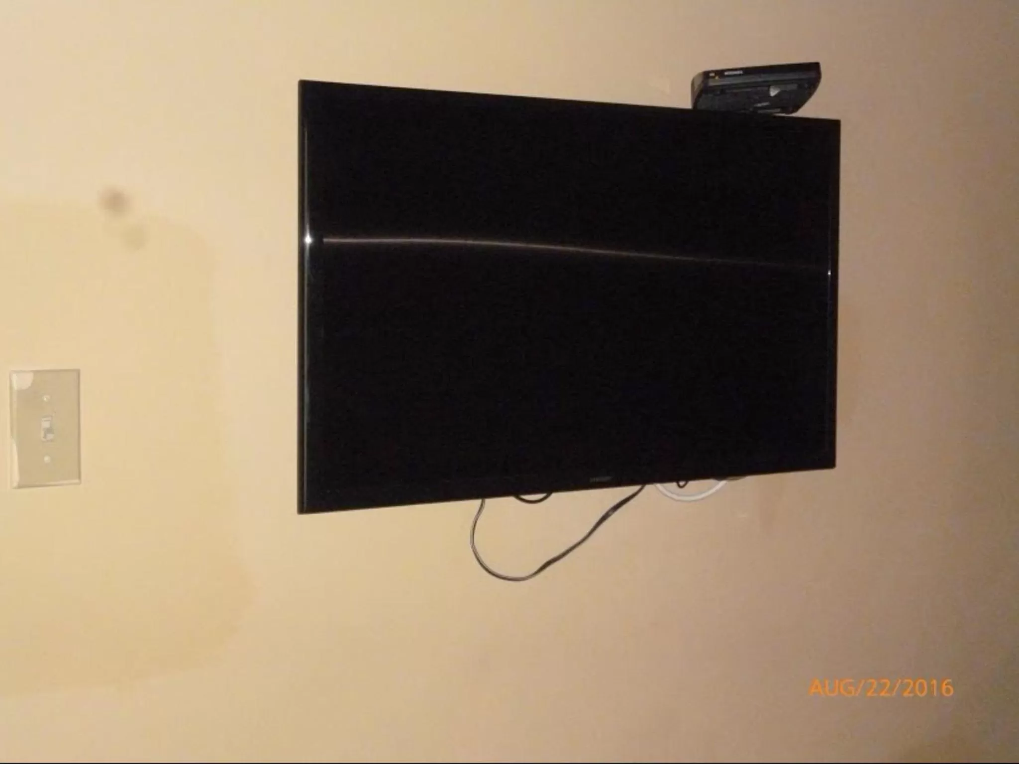 TV/Entertainment Center in Spanish Dream Hotel