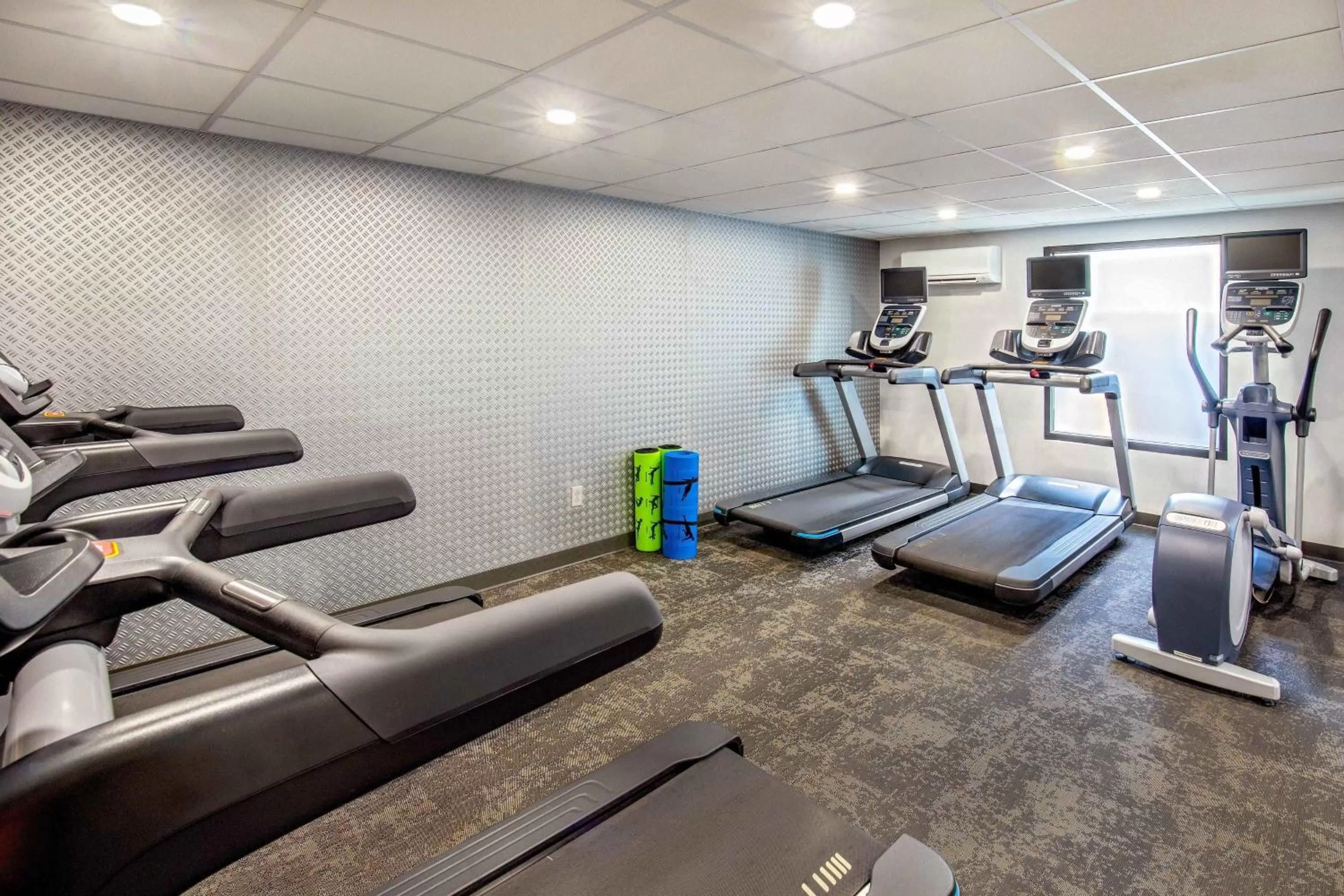 Fitness centre/facilities in Fairfield Inn by Marriott Bangor