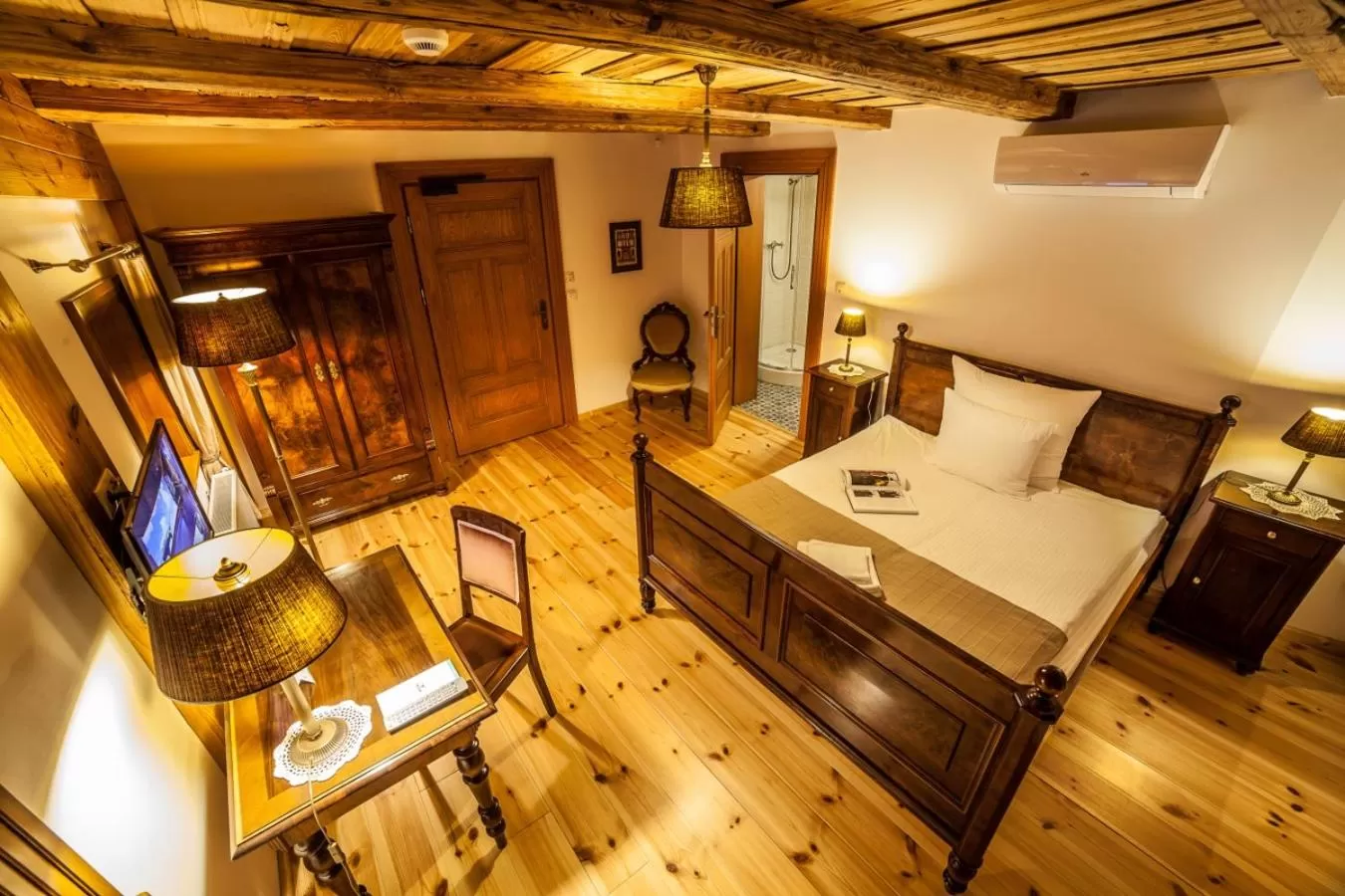 Photo of the whole room, Bed in Pensjonat Dom Zegarmistrza