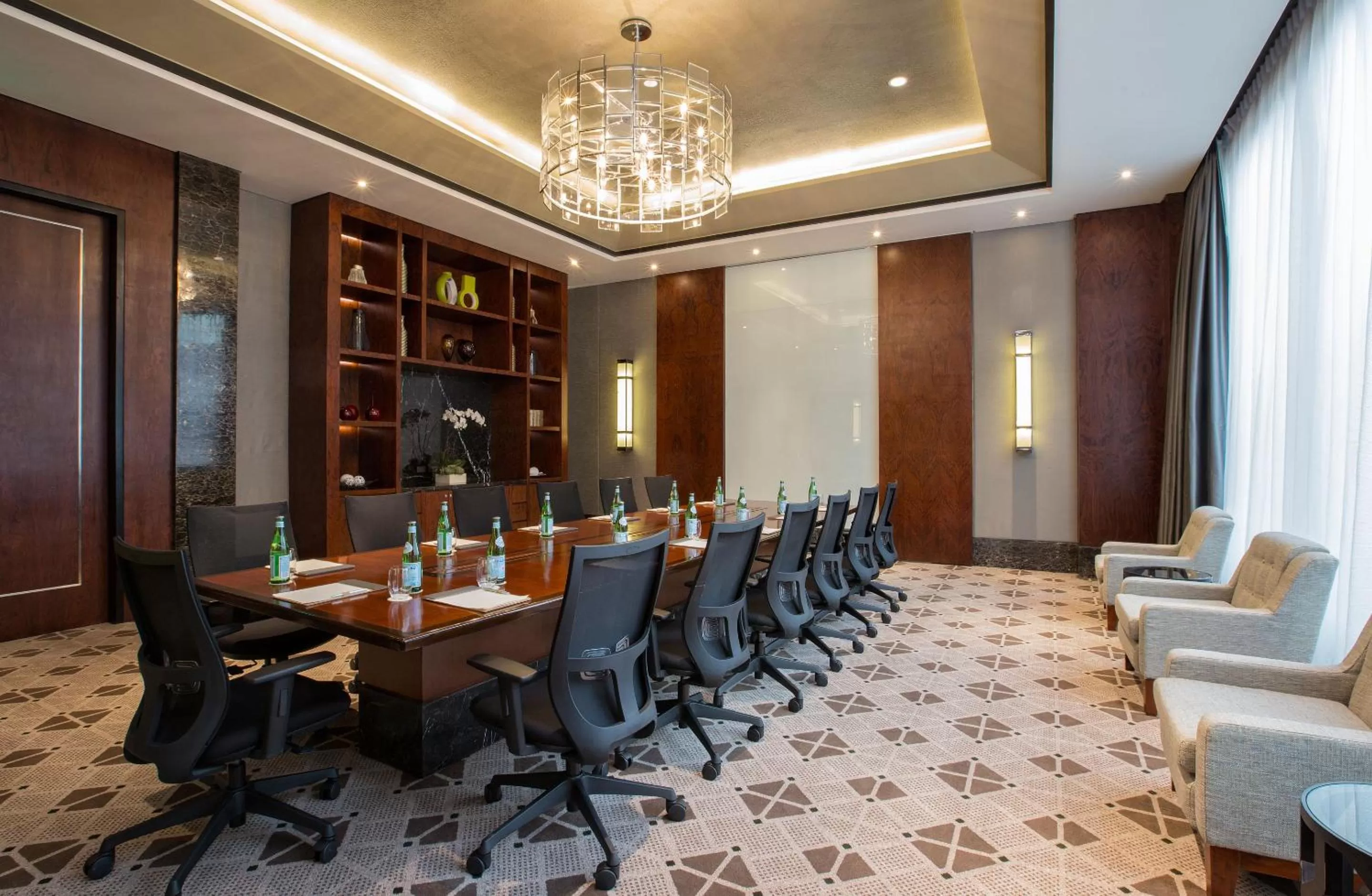 Meeting/conference room in Makati Diamond Residences