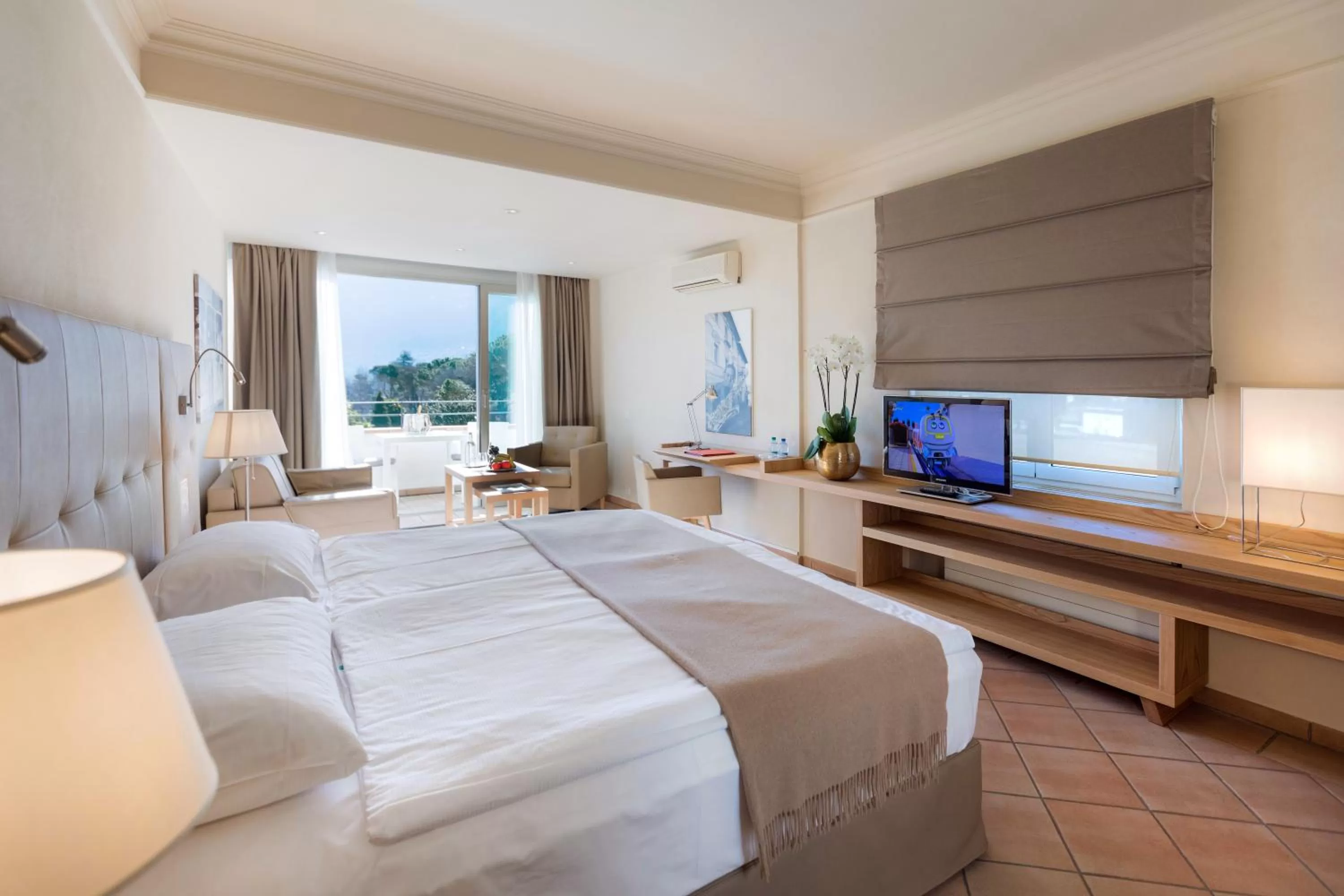 Bedroom, Bed in Parkhotel Delta, Wellbeing Resort