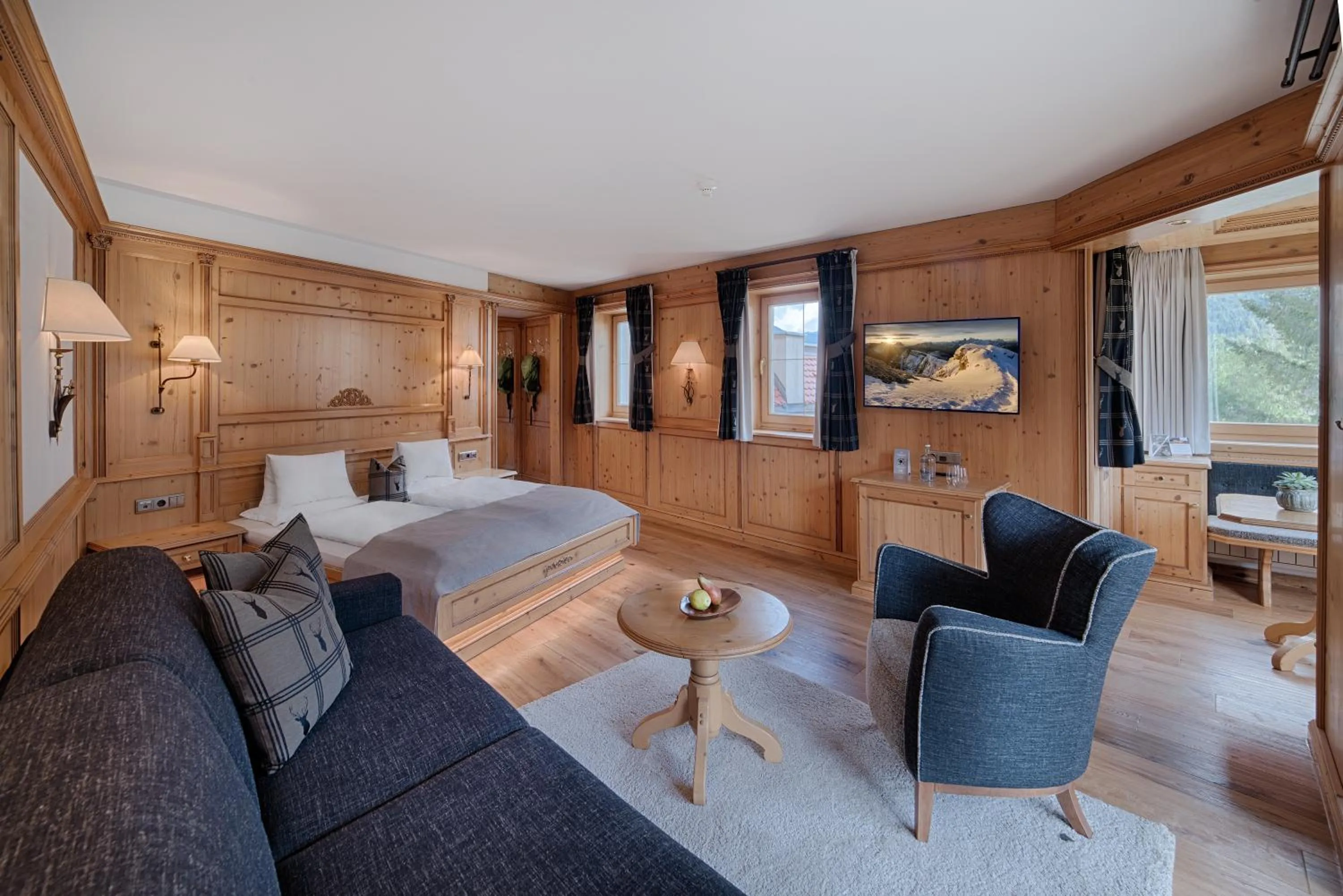Photo of the whole room, Bed in Majestic - Unique Spa Resort