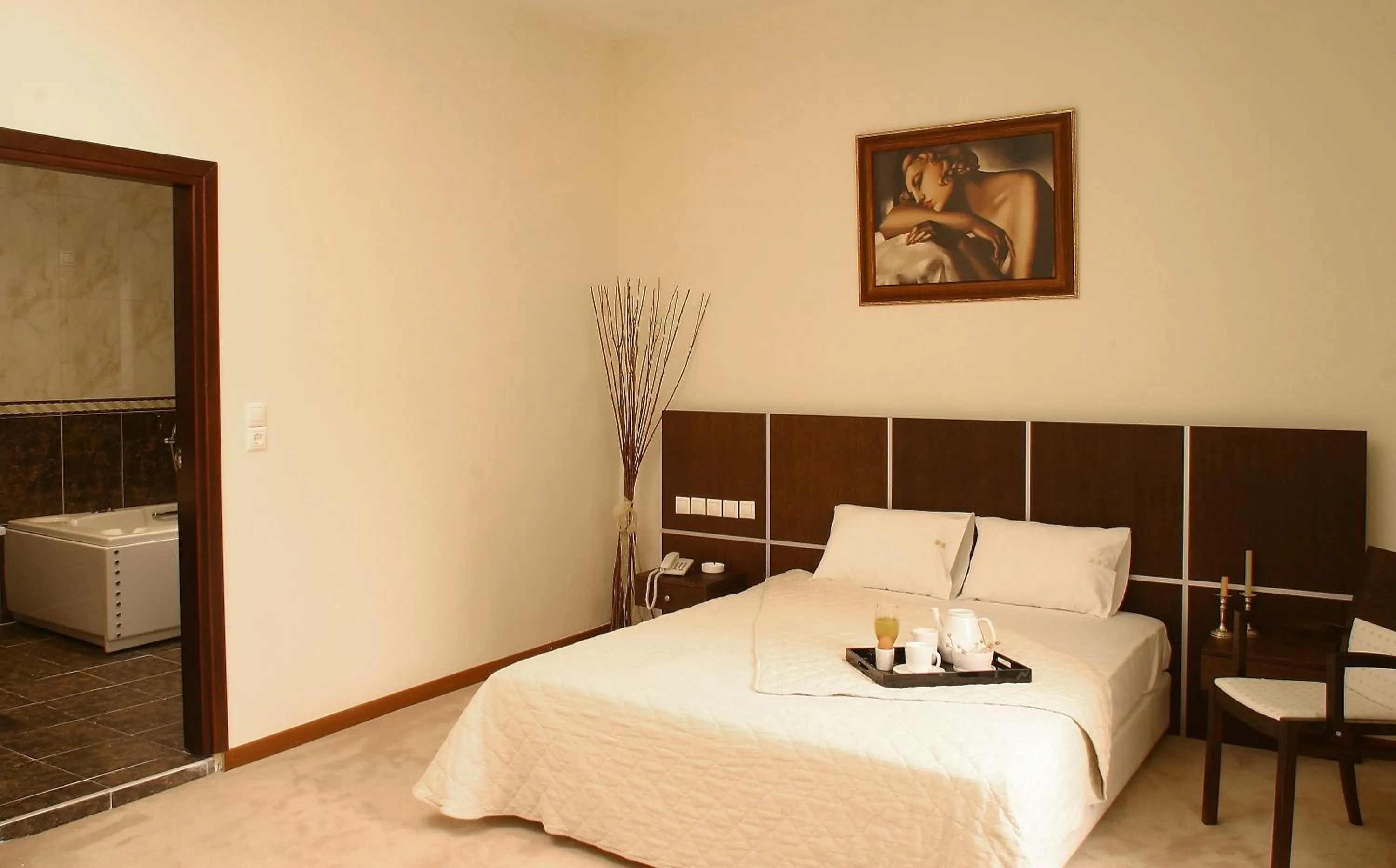 Bed in Blue Sea Hotel Alimos