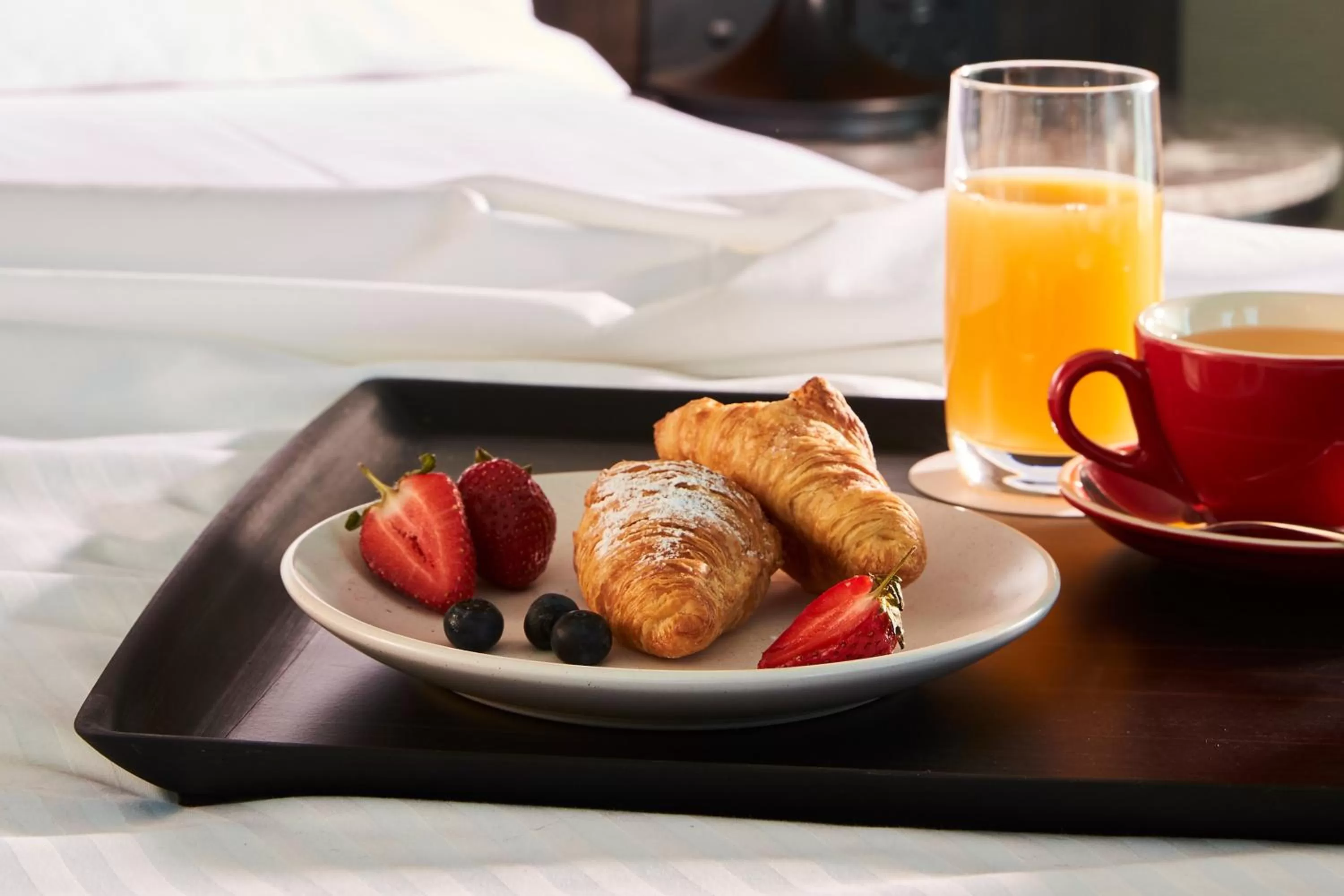 Restaurant/places to eat in Crowne Plaza Sydney Airport by IHG