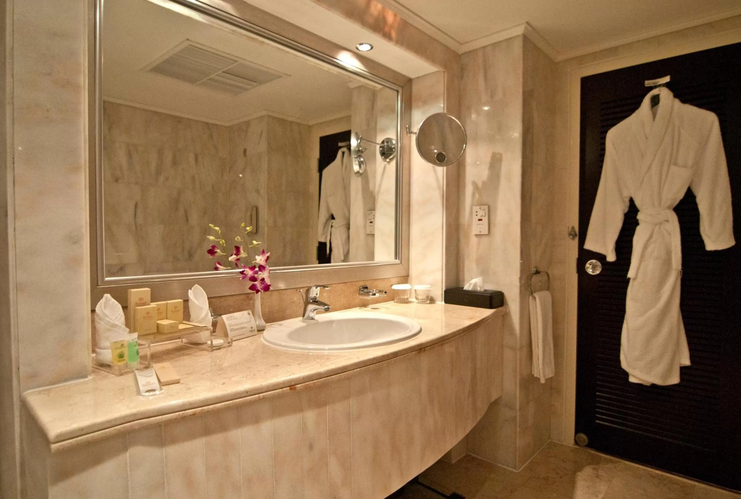 Bathroom in Danat Al Ain Resort