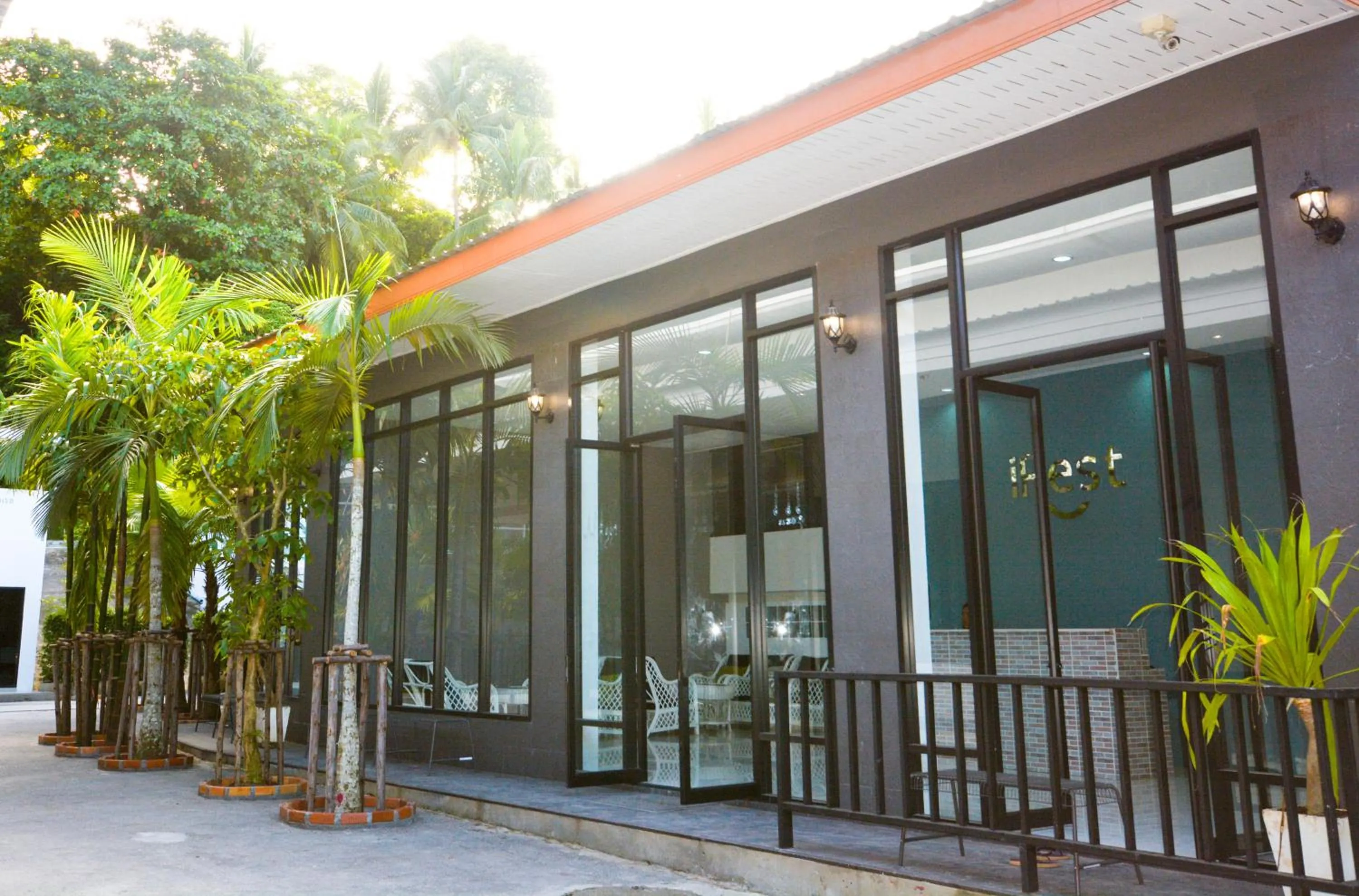 Facade/entrance in iRest Ao Nang Seafront