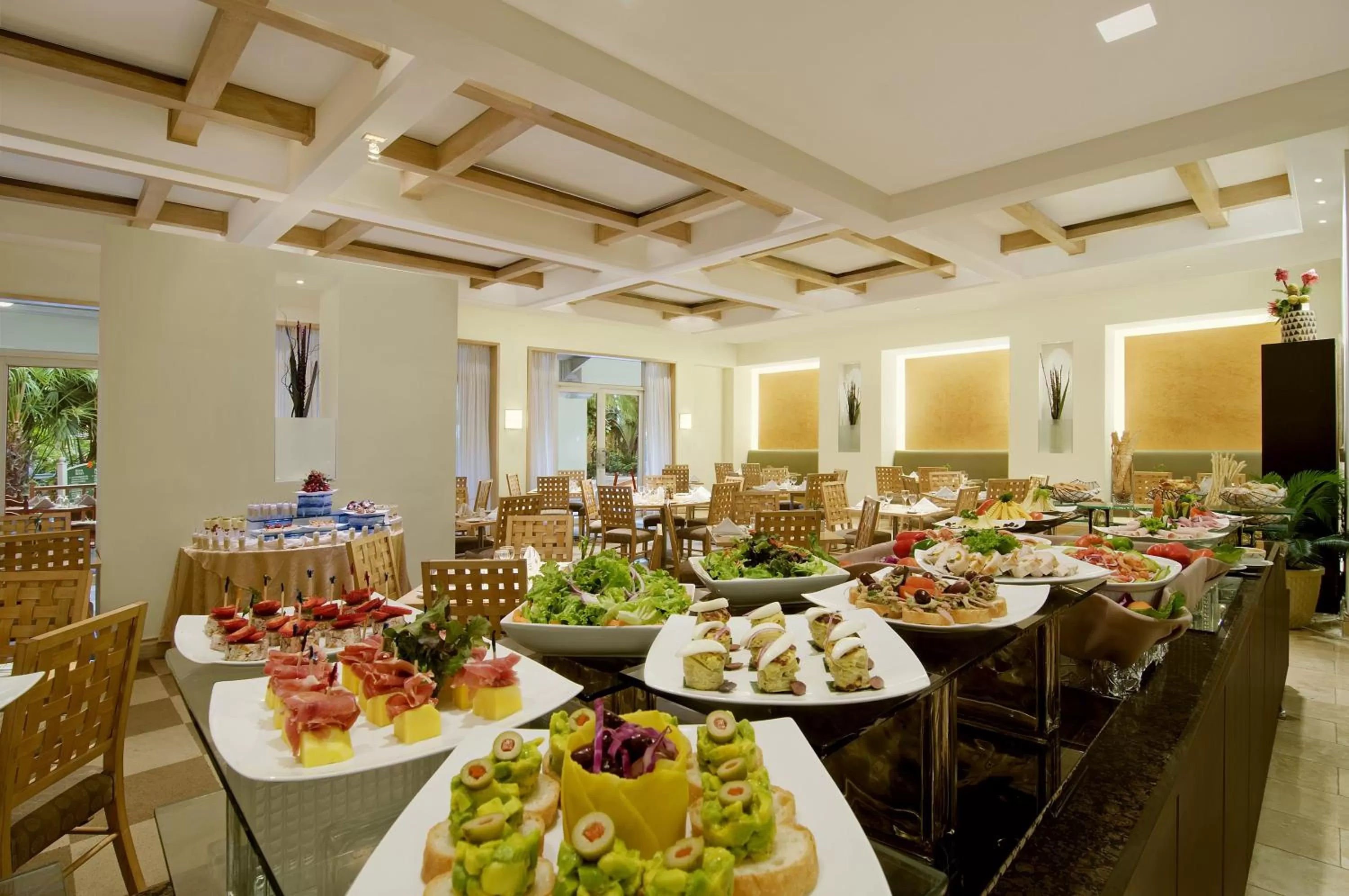 Restaurant/places to eat in InterContinental Real San Pedro Sula by IHG