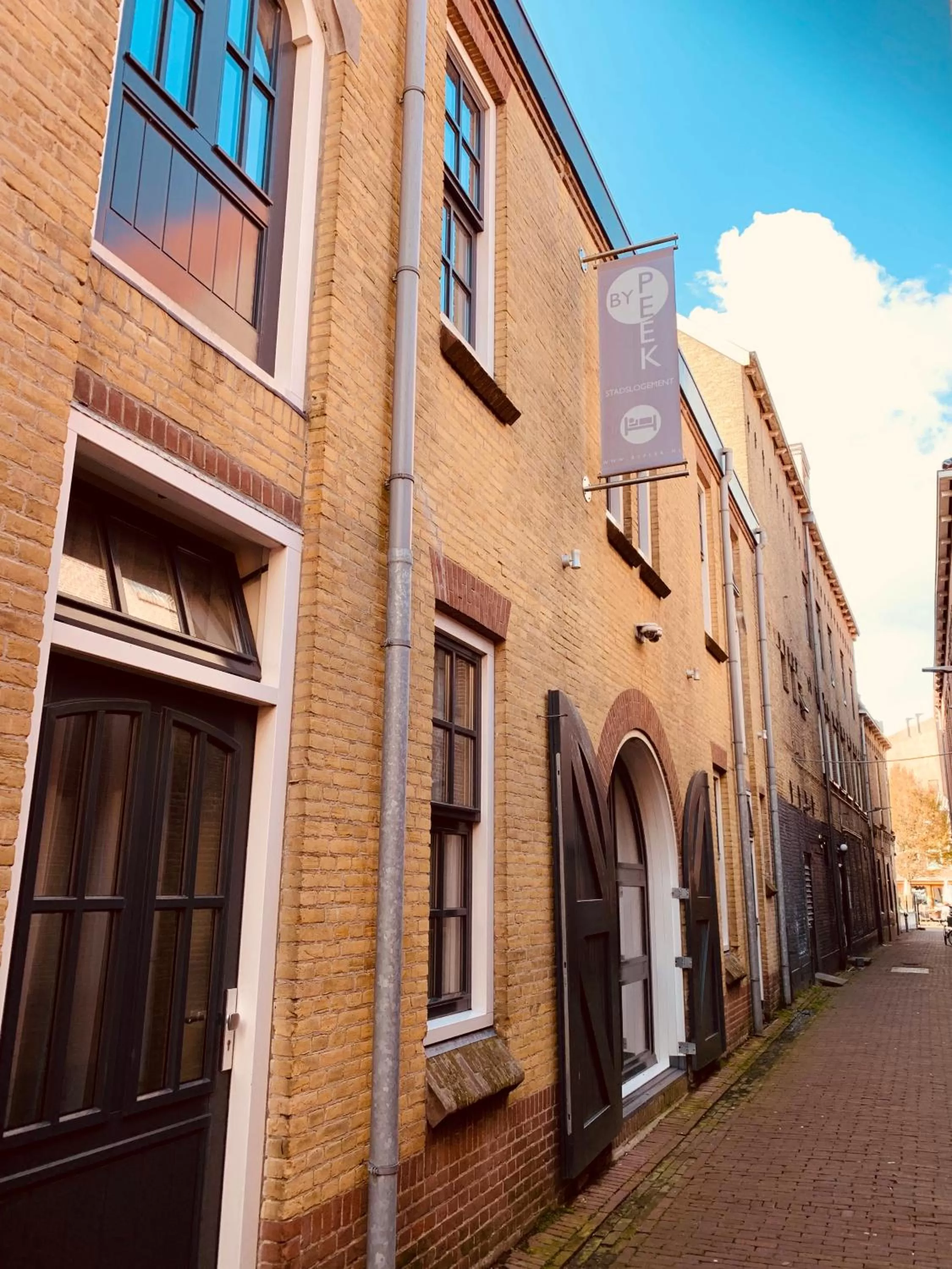 Property building in Stadslogement By Peek