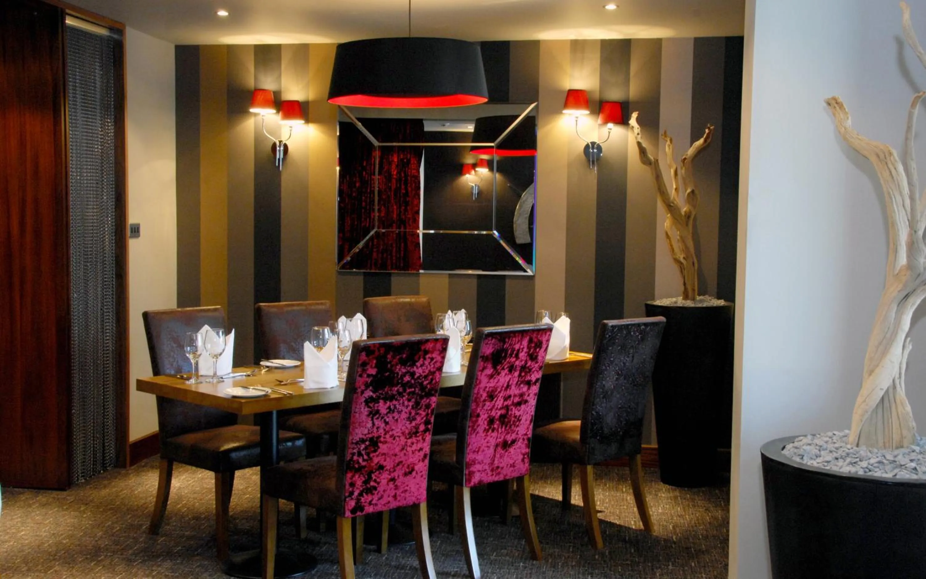 Restaurant/places to eat in Smiths At Gretna Green Hotel