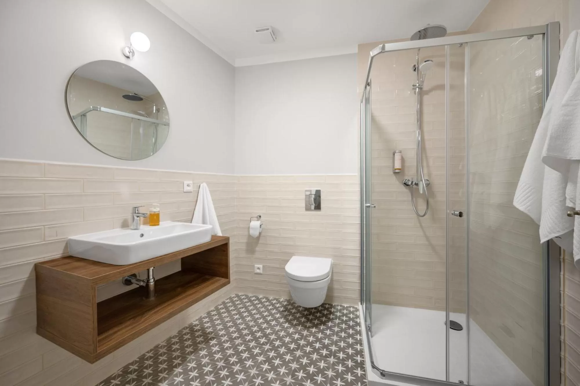 Shower in Palace Apartments