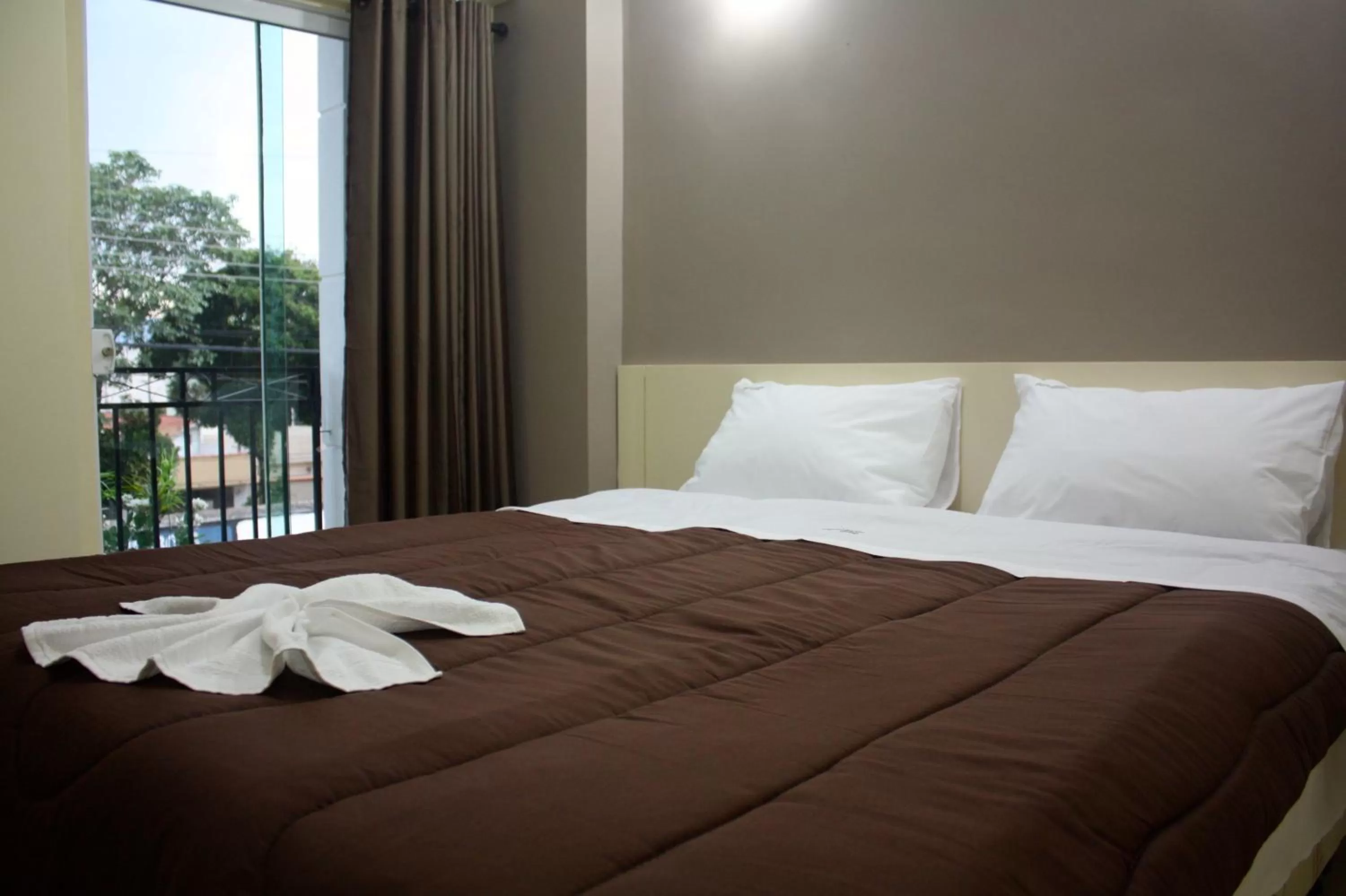 Bed in Hotel Portobello