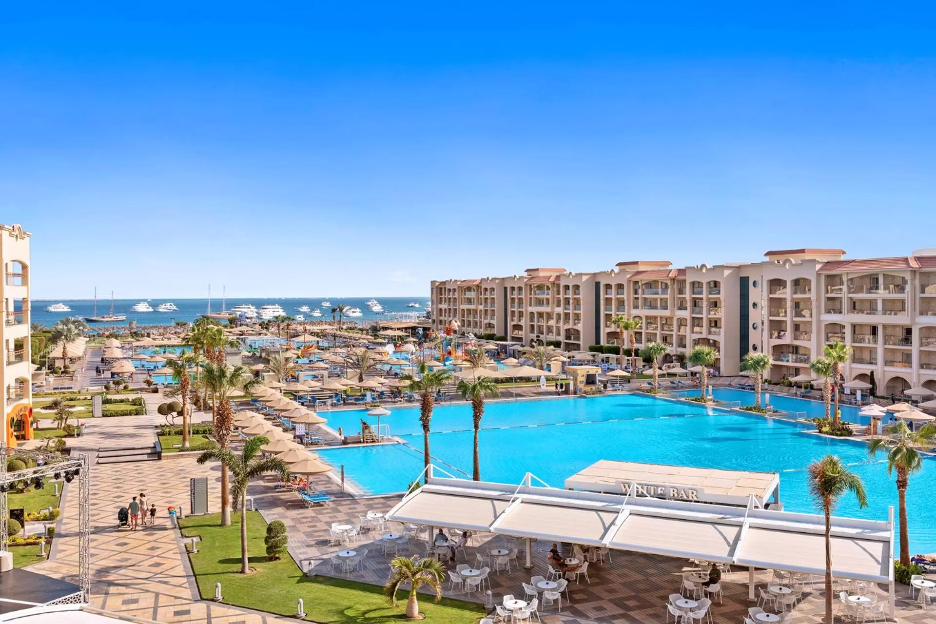 Swimming pool in Pickalbatros White Beach Resort - Hurghada