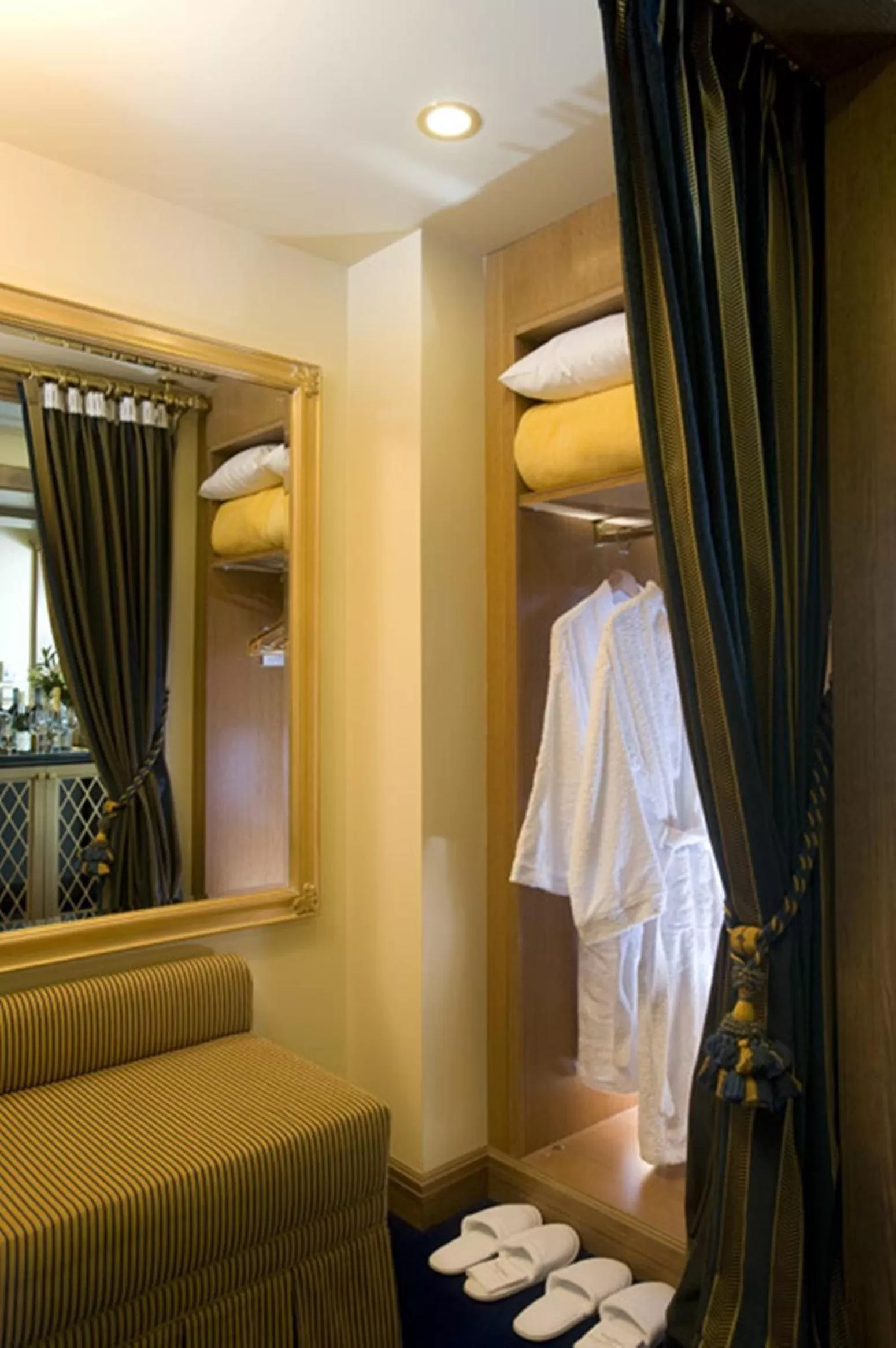 Other, Bed in Royal Olympic Hotel