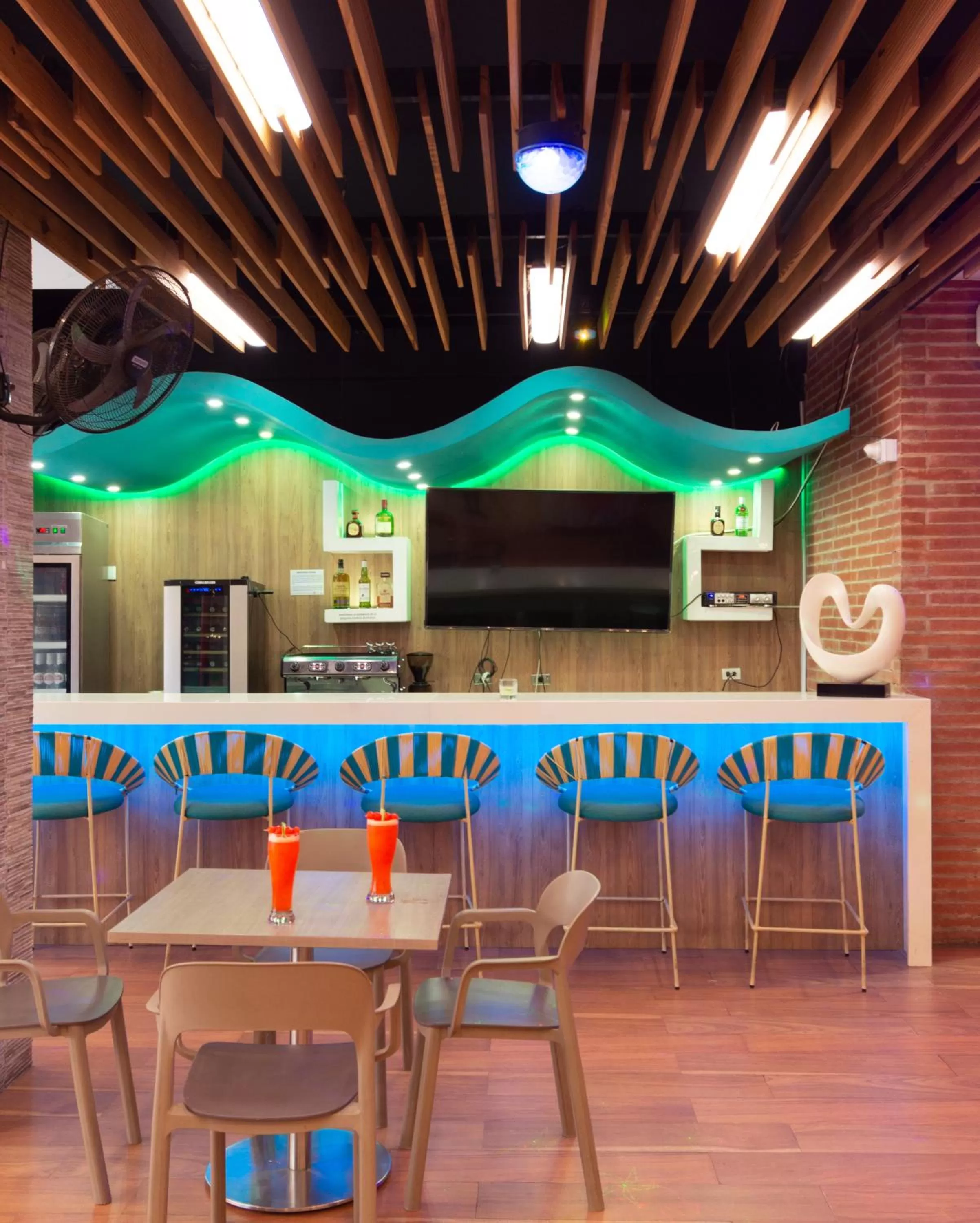 Restaurant/places to eat in Hotel Portobahia Santa Marta Rodadero