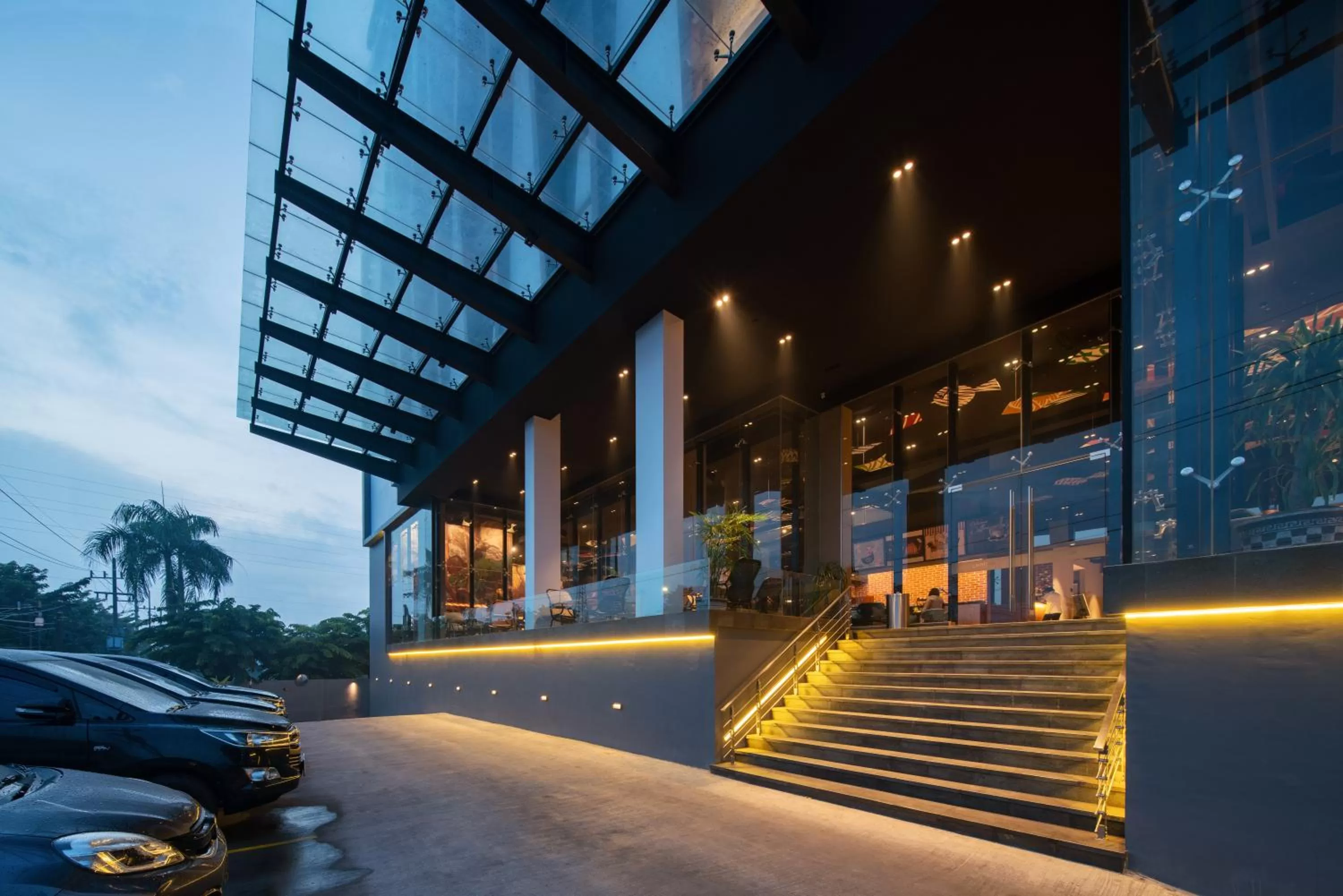 Facade/entrance in Luminor Hotel Airport Sidoarjo By WH , Best Choice and Strategic Location with a Rooftop area in Town