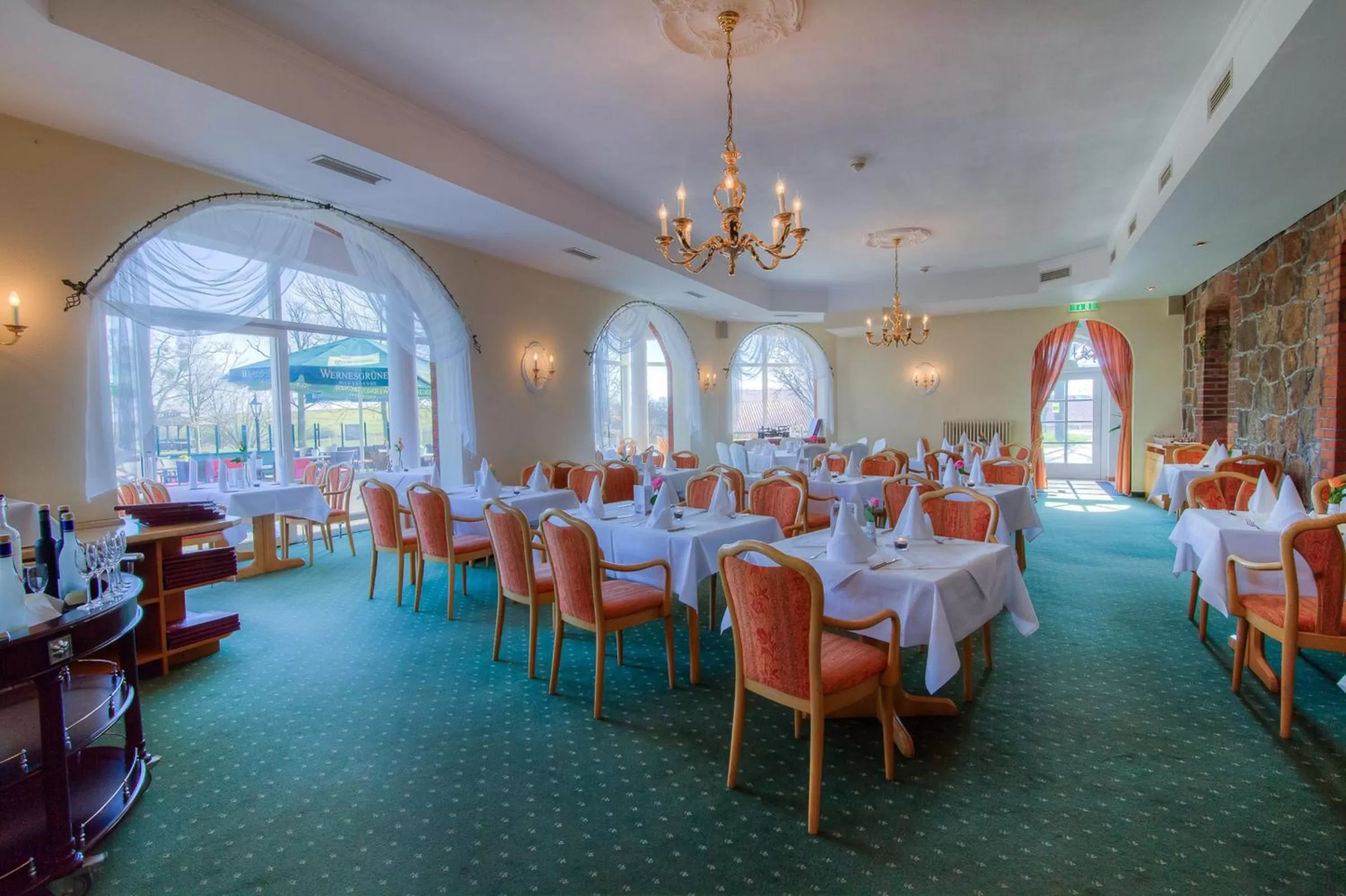 Restaurant/places to eat in Schloss Herrenstein