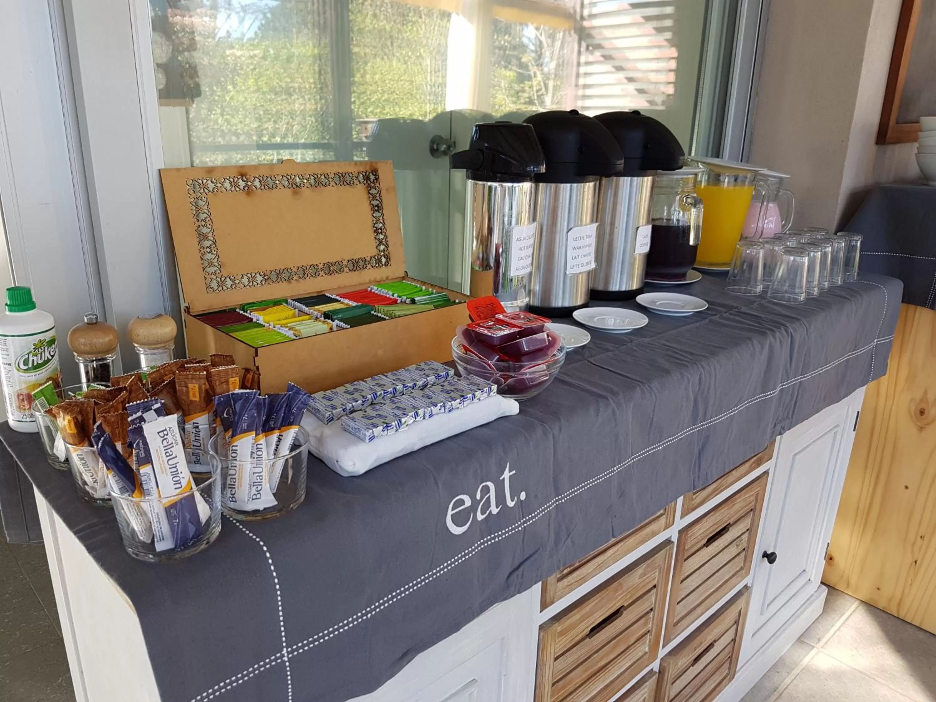 Breakfast in Undarius Hotel (exclusively gay men)