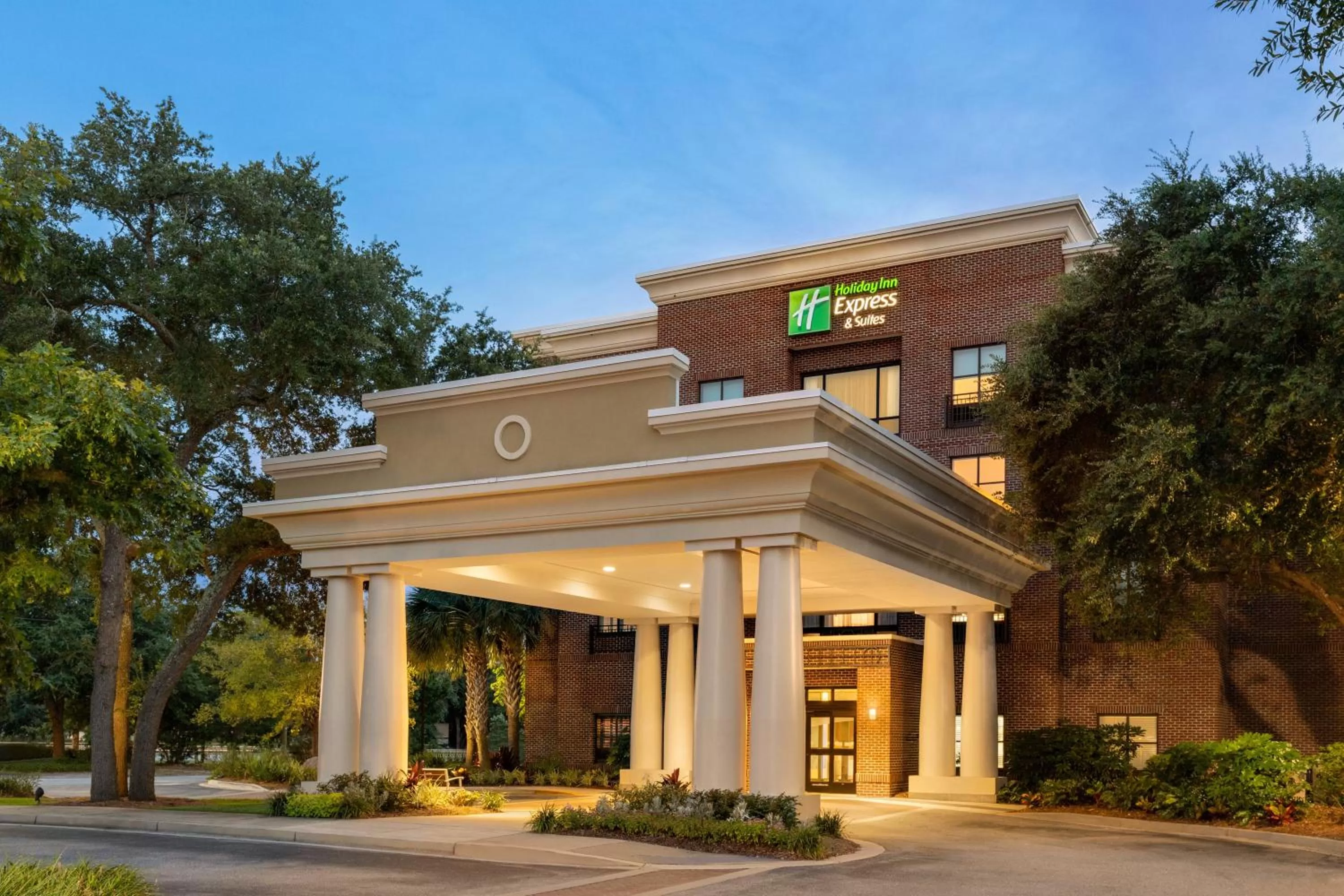 Property building in Holiday Inn Express Hotel & Suites Mount Pleasant - Charleston by IHG