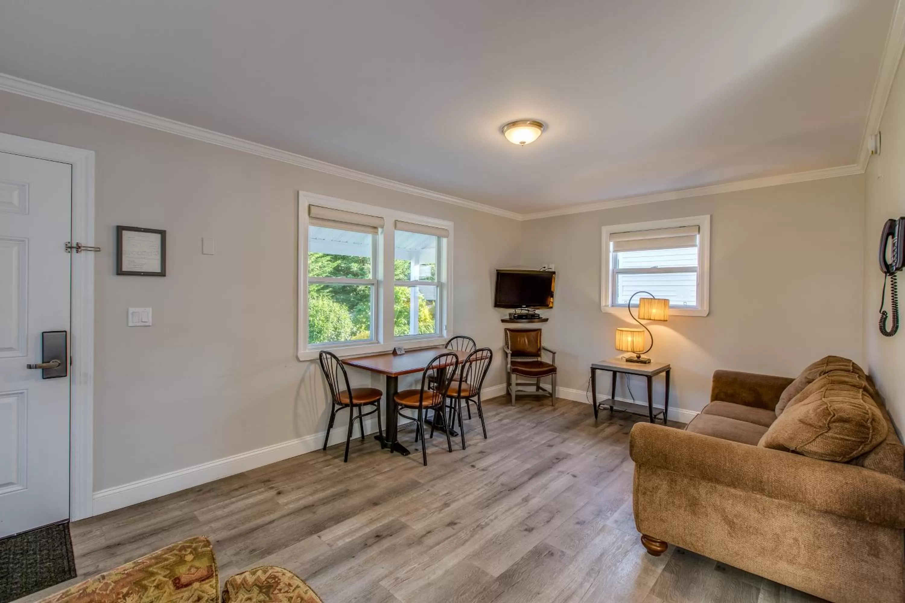 Colonial Shores Resort