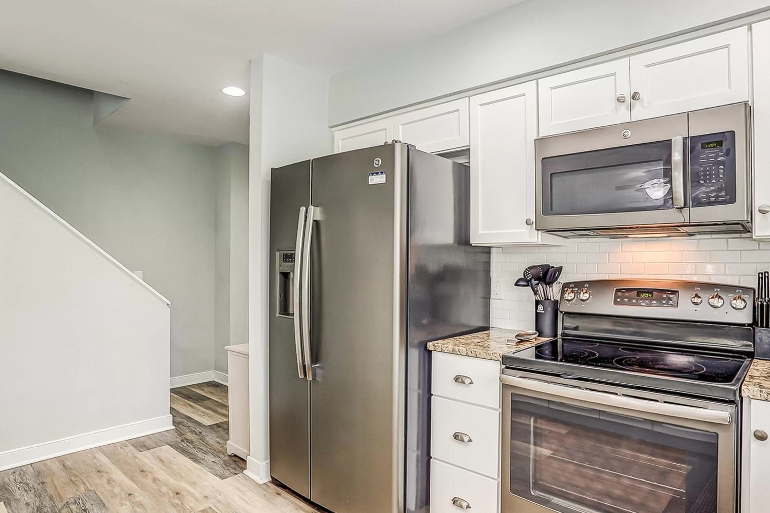 Kitchen/Kitchenette in Springwood Villas 14