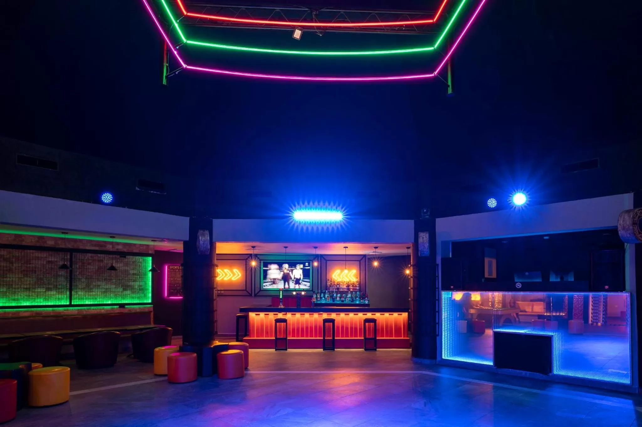 Lounge or bar in Viva Maya by Wyndham, A Trademark All Inclusive Resort