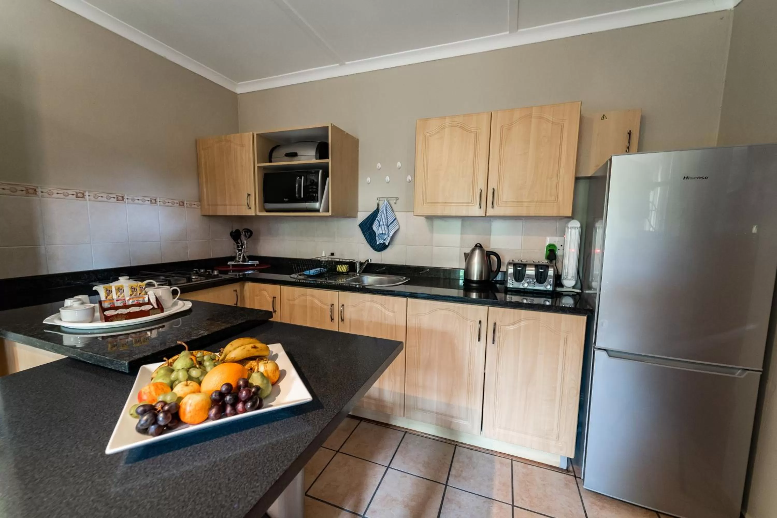 Kitchen or kitchenette in Gooderson Knysna Chalets