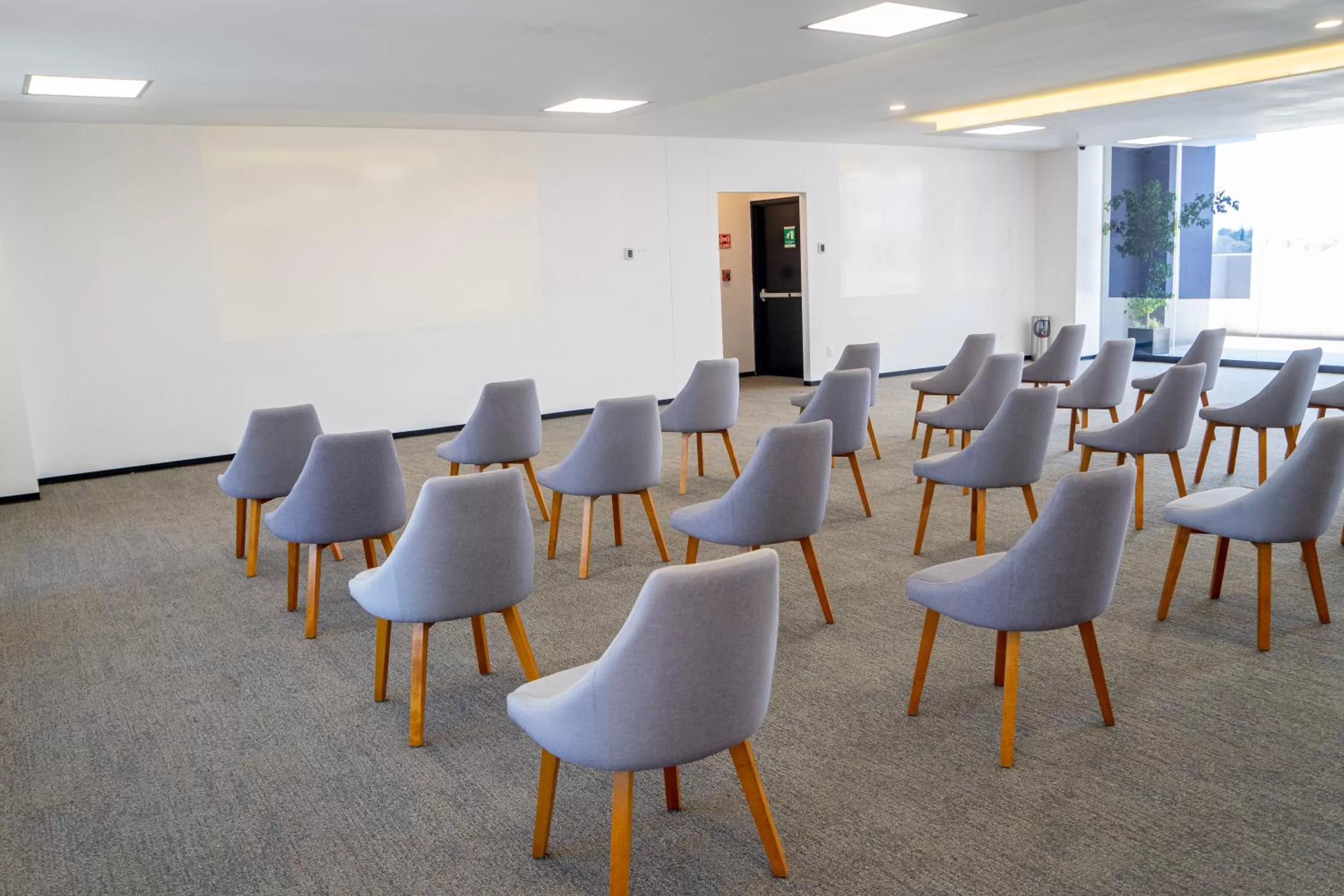Meeting/conference room in Stadía Suites Querétaro Centro Histórico