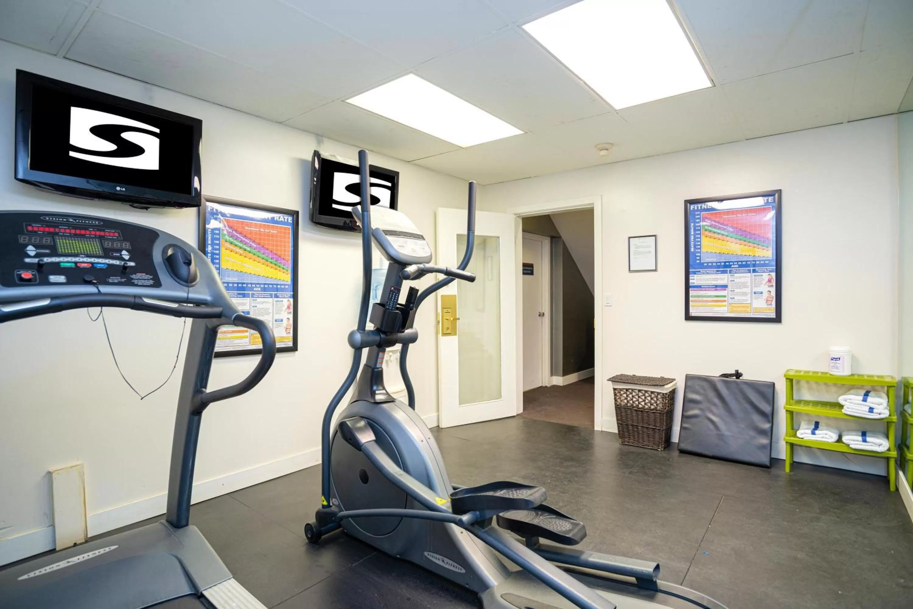 Fitness centre/facilities in Sandman Hotel & Suites Williams Lake