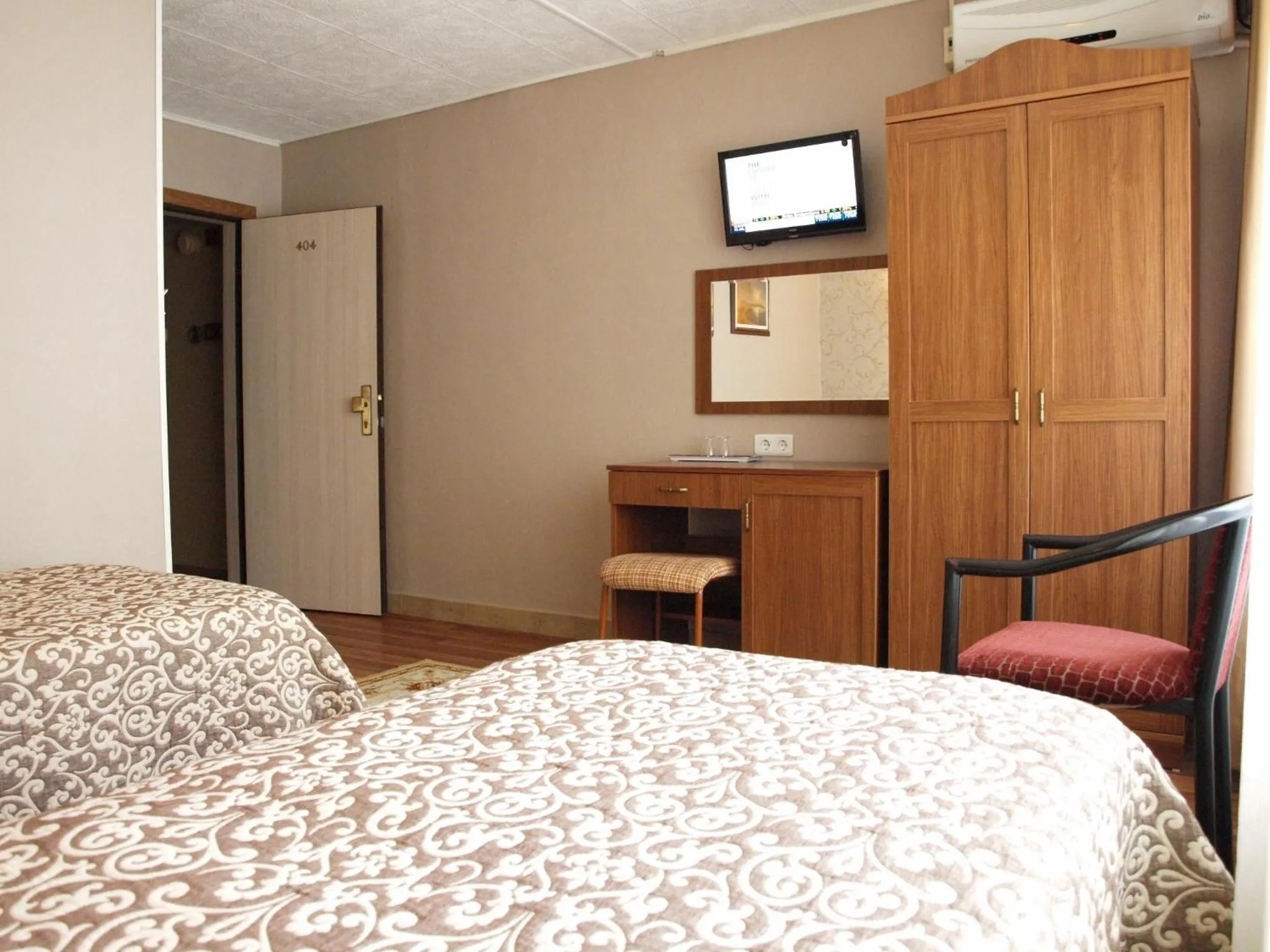 On site, Bed in Hotel Nezih Istanbul