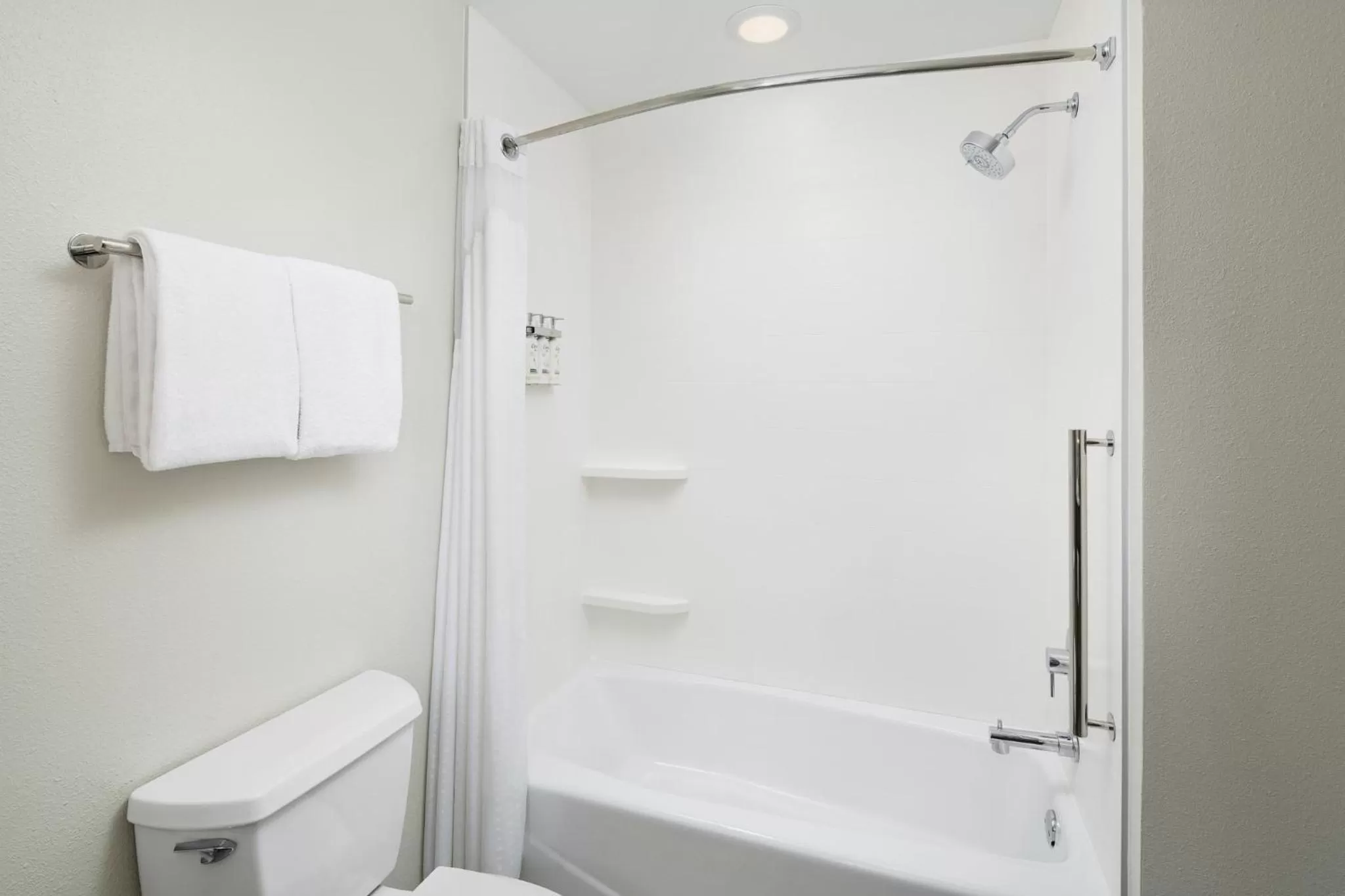 Bathroom in Holiday Inn Express Hotel & Suites Port St. Lucie West by IHG