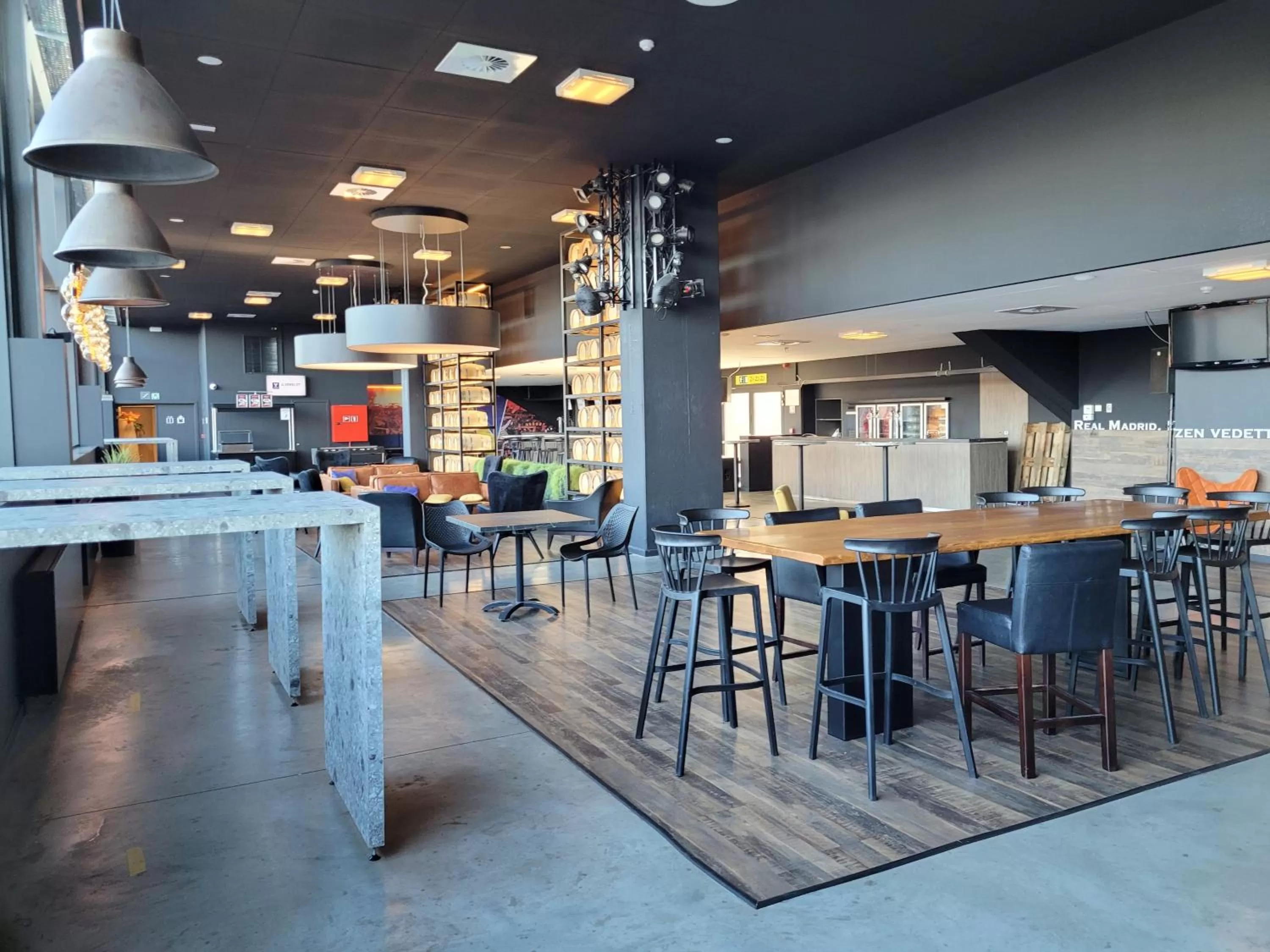 Communal lounge/ TV room in Hotel Stayen