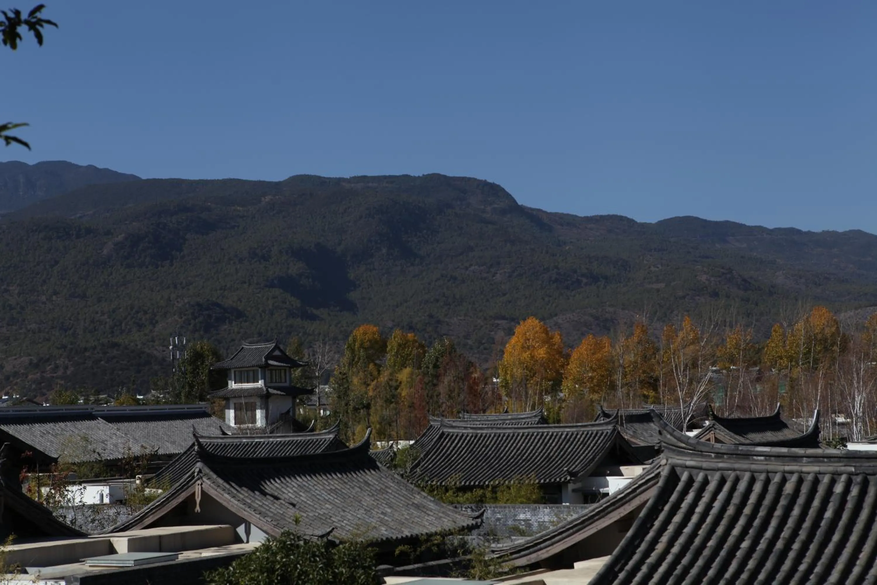Mountain view in Pullman Lijiang Resort & Spa